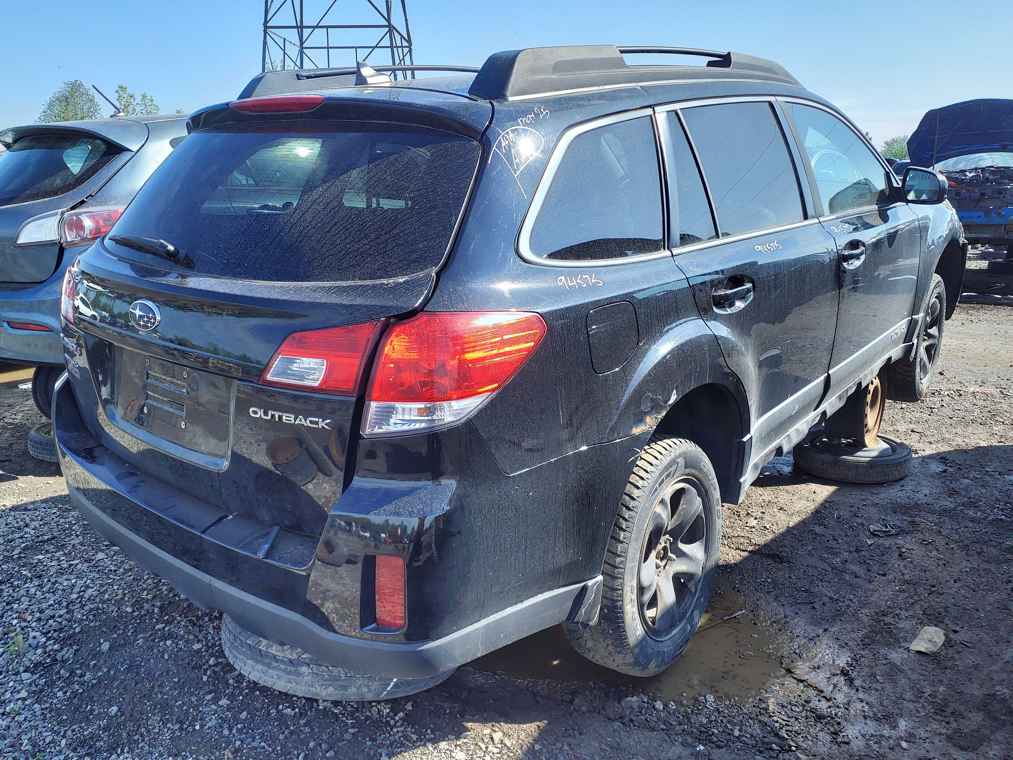 SUBARU OUTBACK 2013