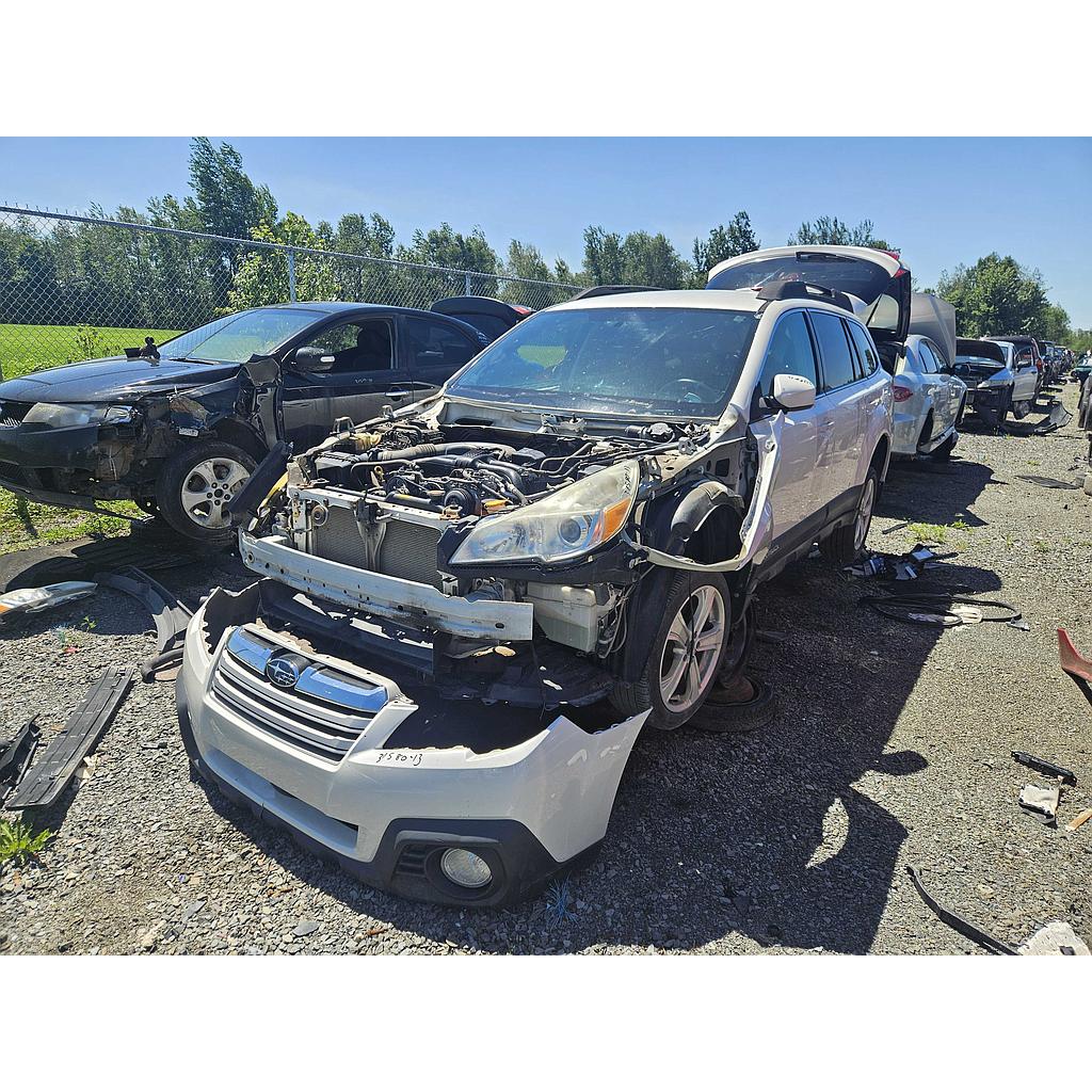 SUBARU OUTBACK 2013