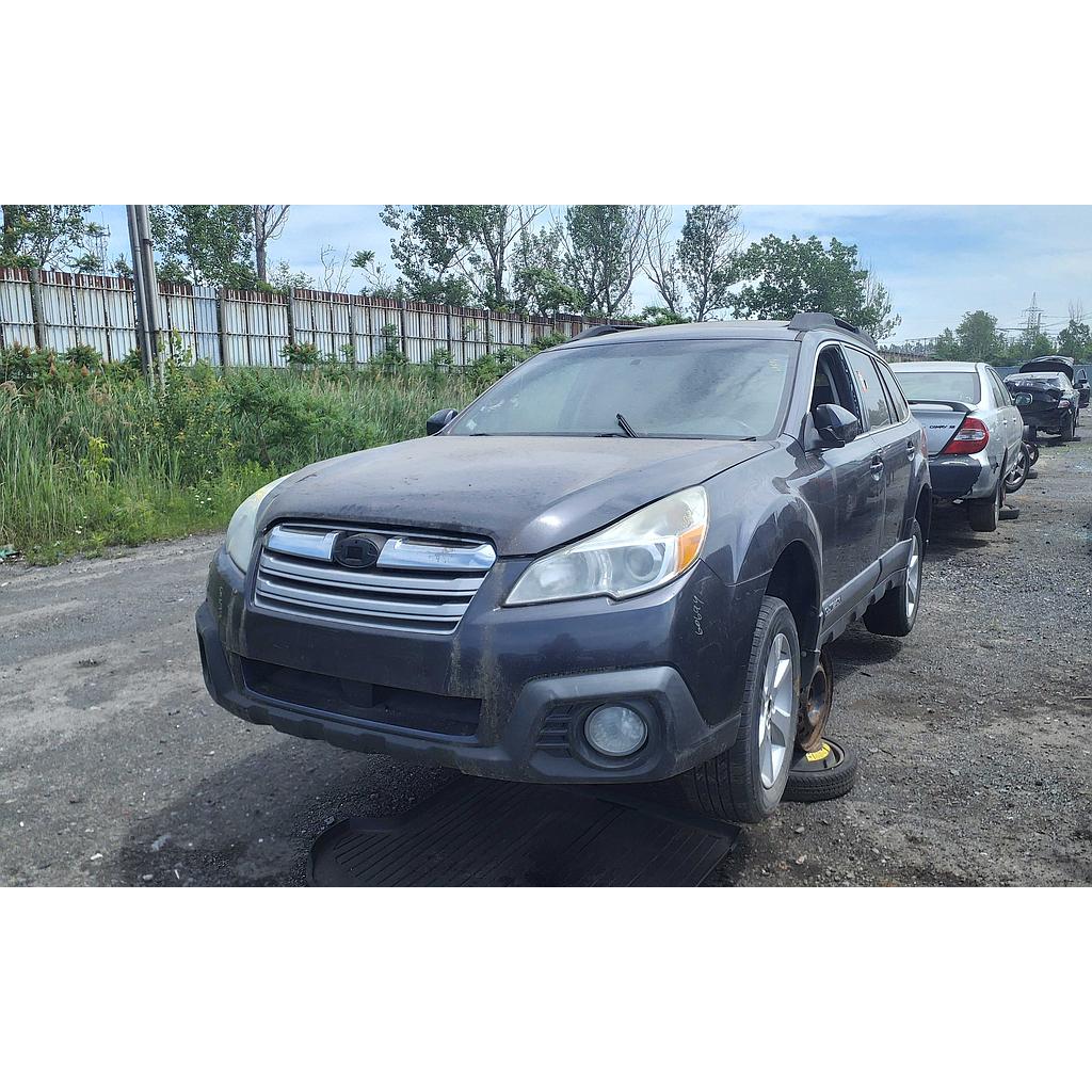 SUBARU OUTBACK 2013