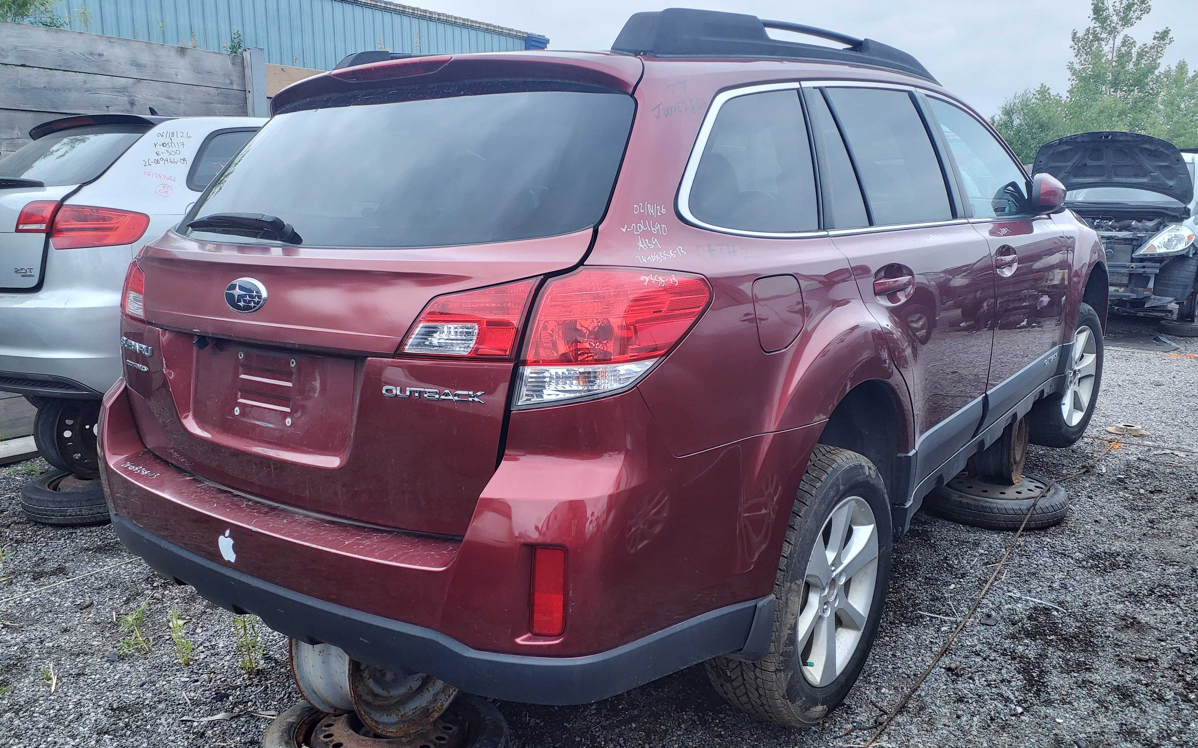 SUBARU OUTBACK 2013