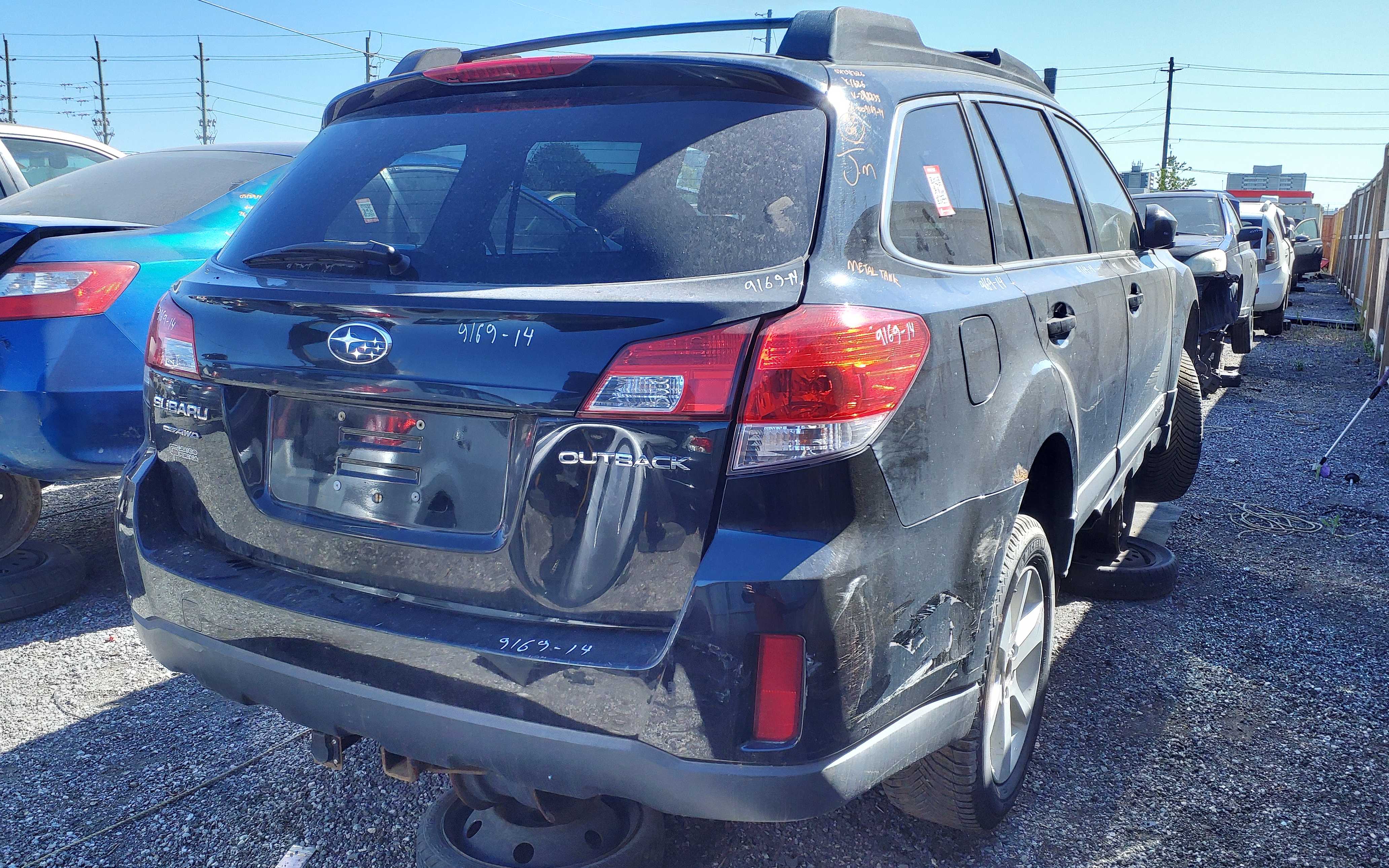 SUBARU OUTBACK 2014