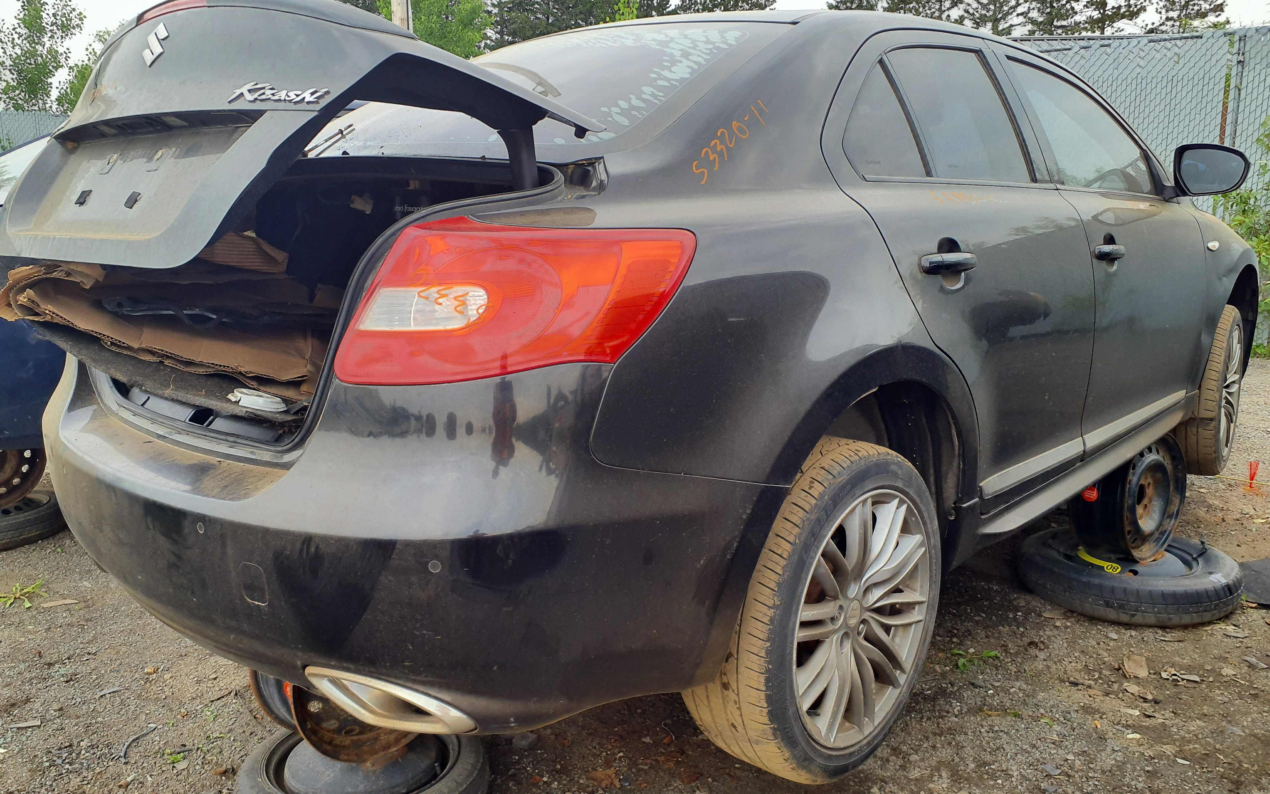 SUZUKI KIZASHI 2011