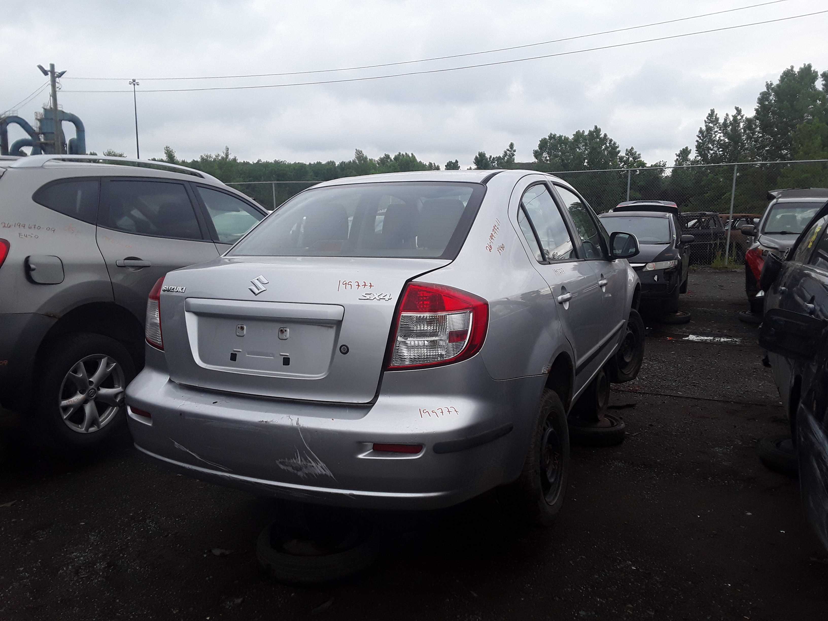 SUZUKI SX4 2011