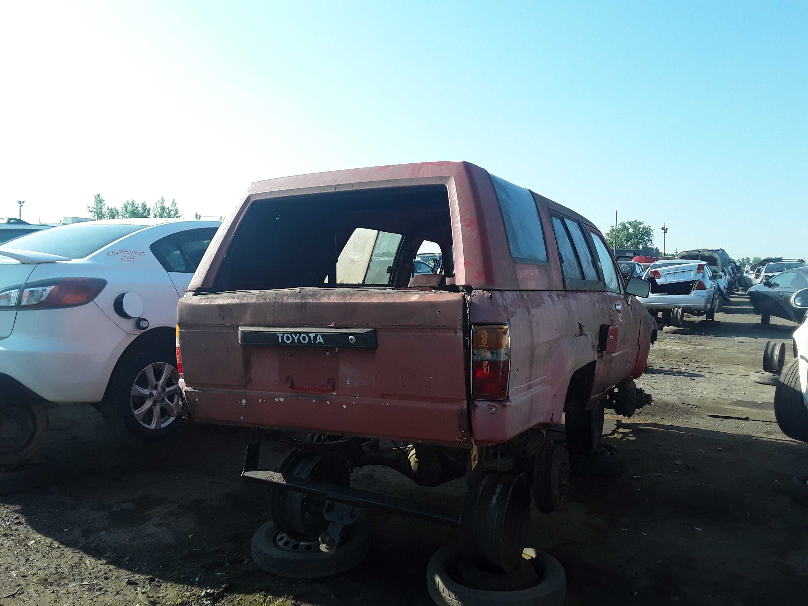 TOYOTA 4RUNNER 1987