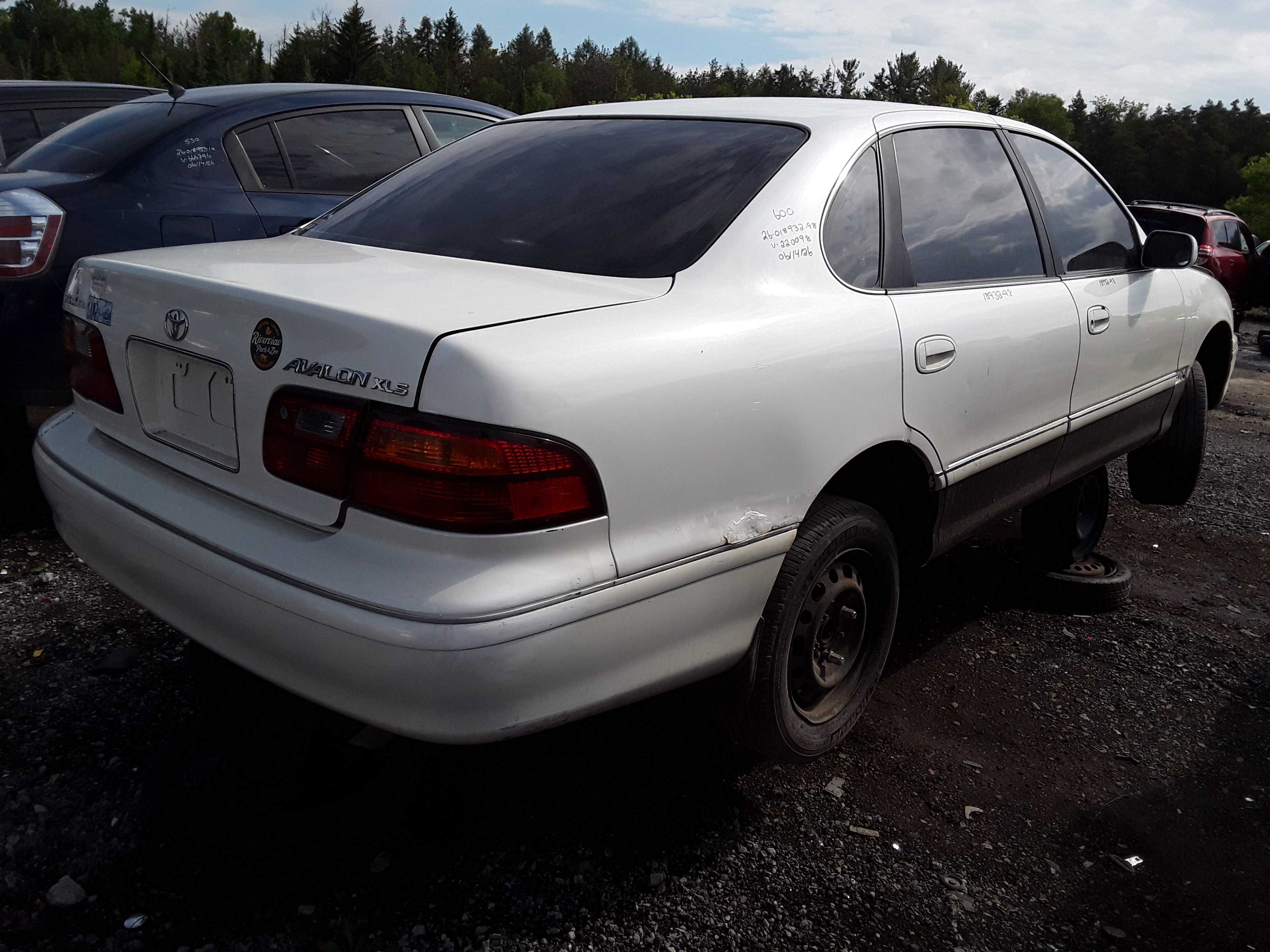 TOYOTA AVALON 1998