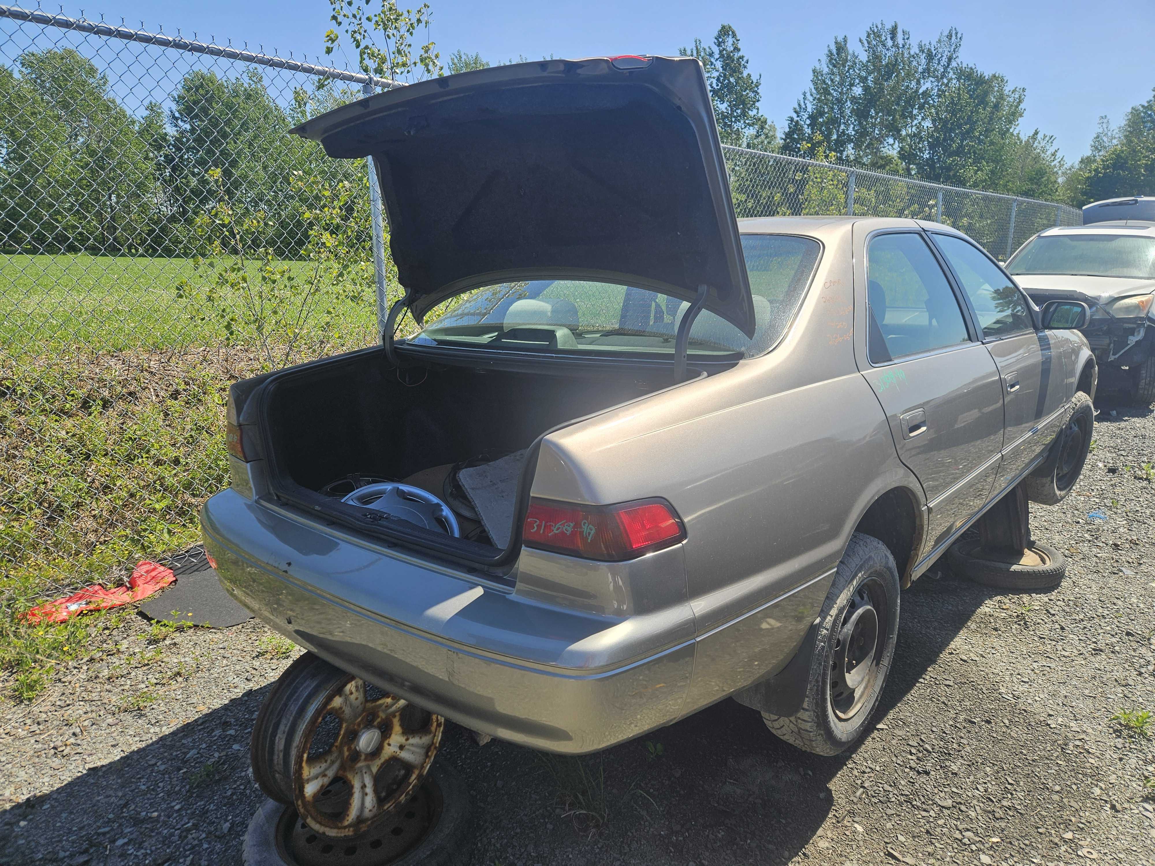 TOYOTA CAMRY 1999