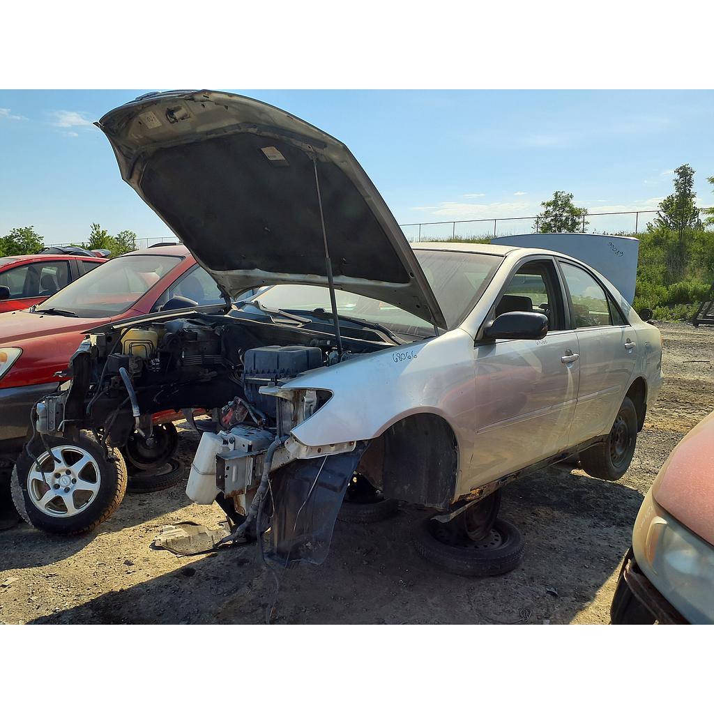 TOYOTA CAMRY 2003