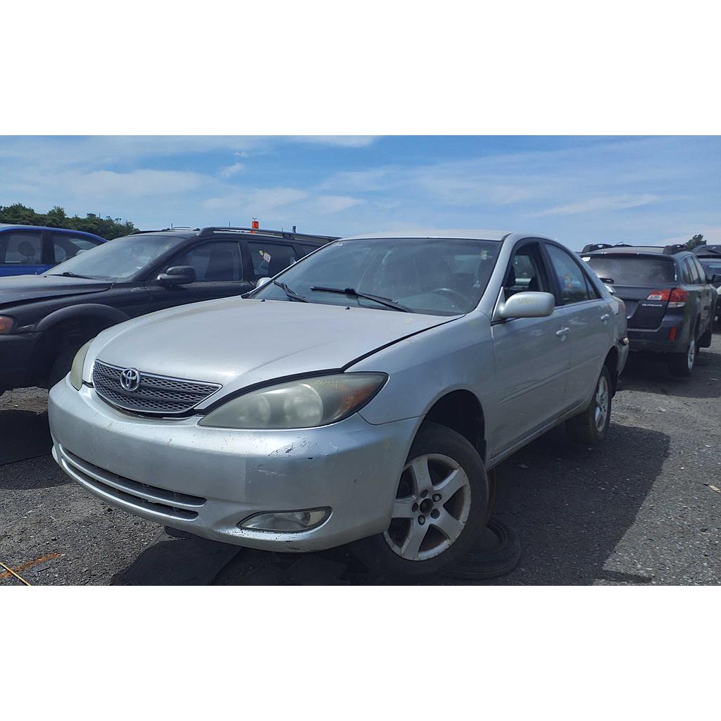 TOYOTA CAMRY 2004