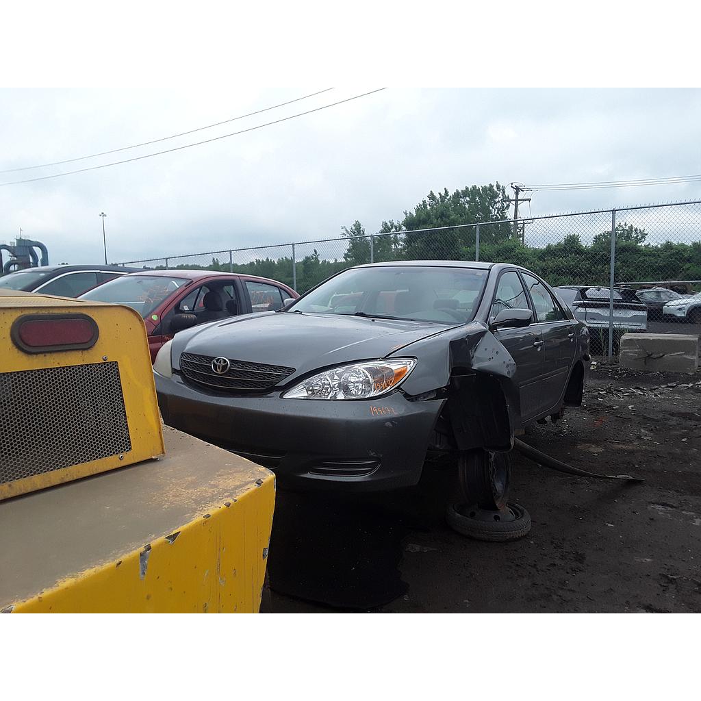 TOYOTA CAMRY 2004