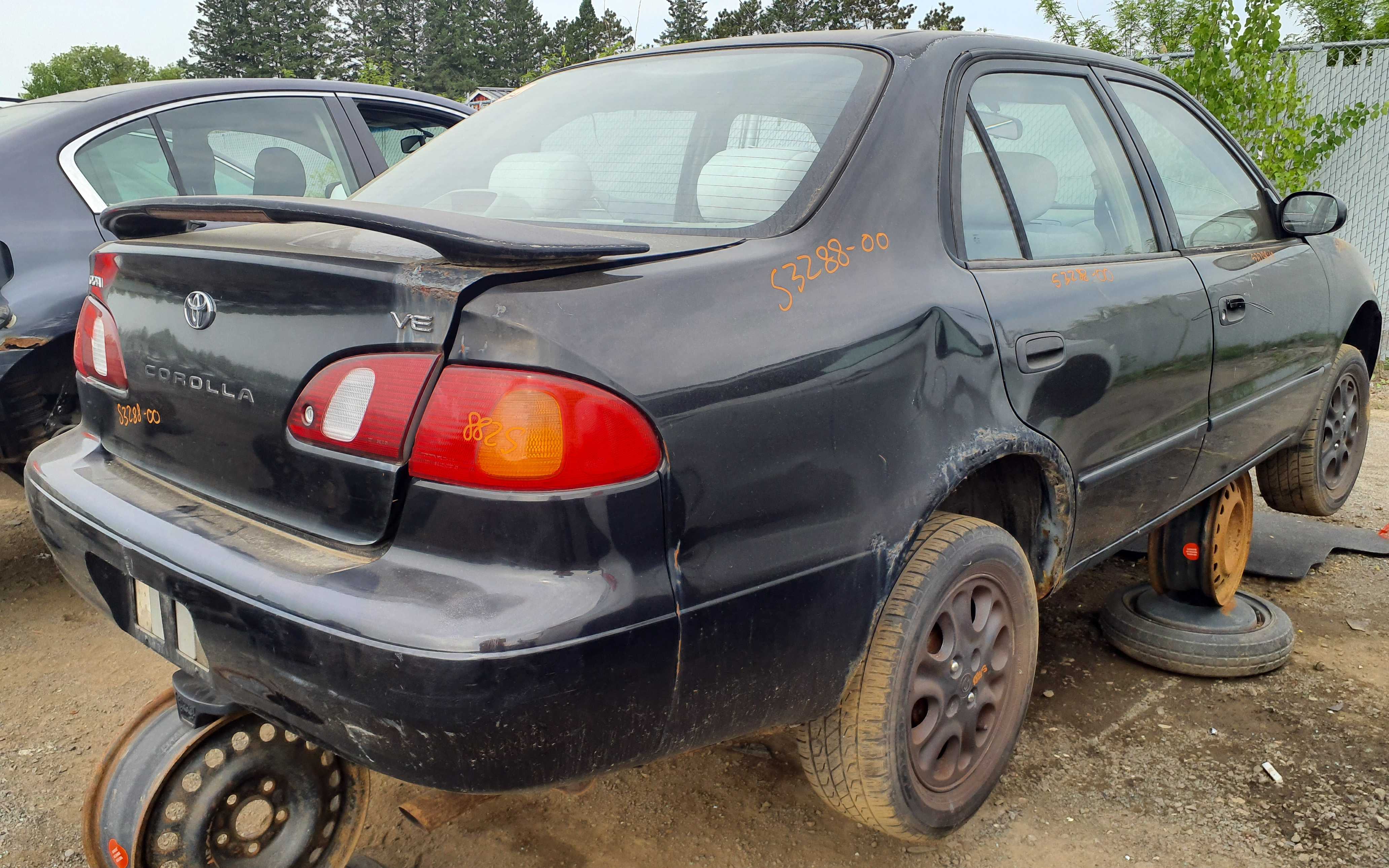 TOYOTA COROLLA 2000