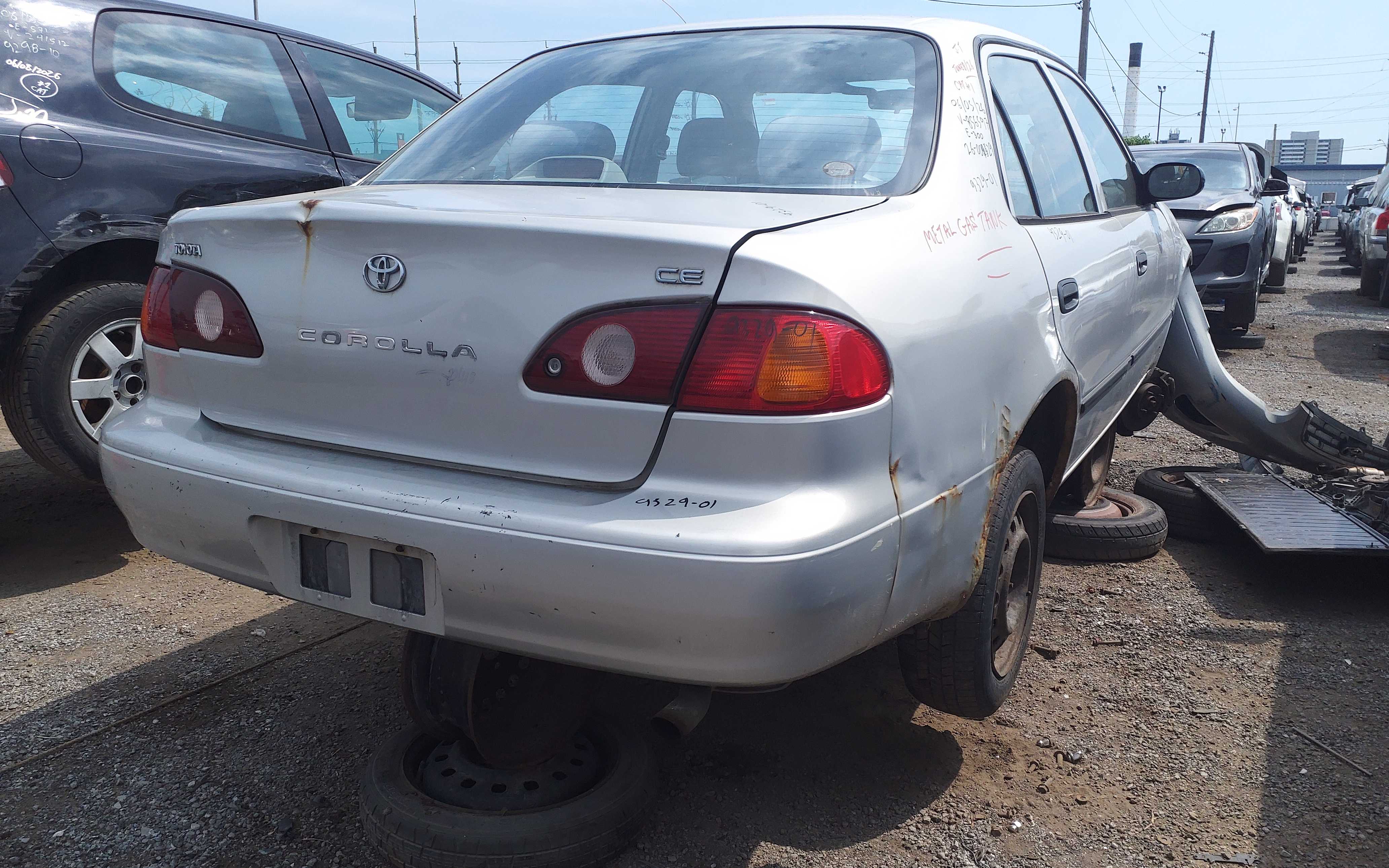TOYOTA COROLLA 2001