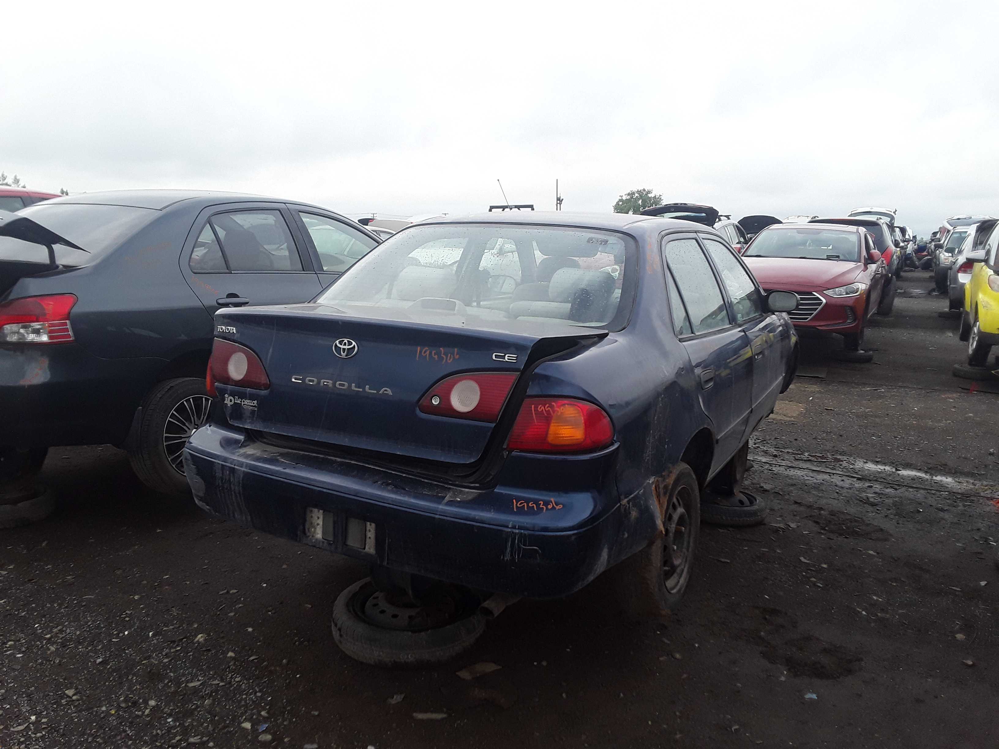 TOYOTA COROLLA 2001
