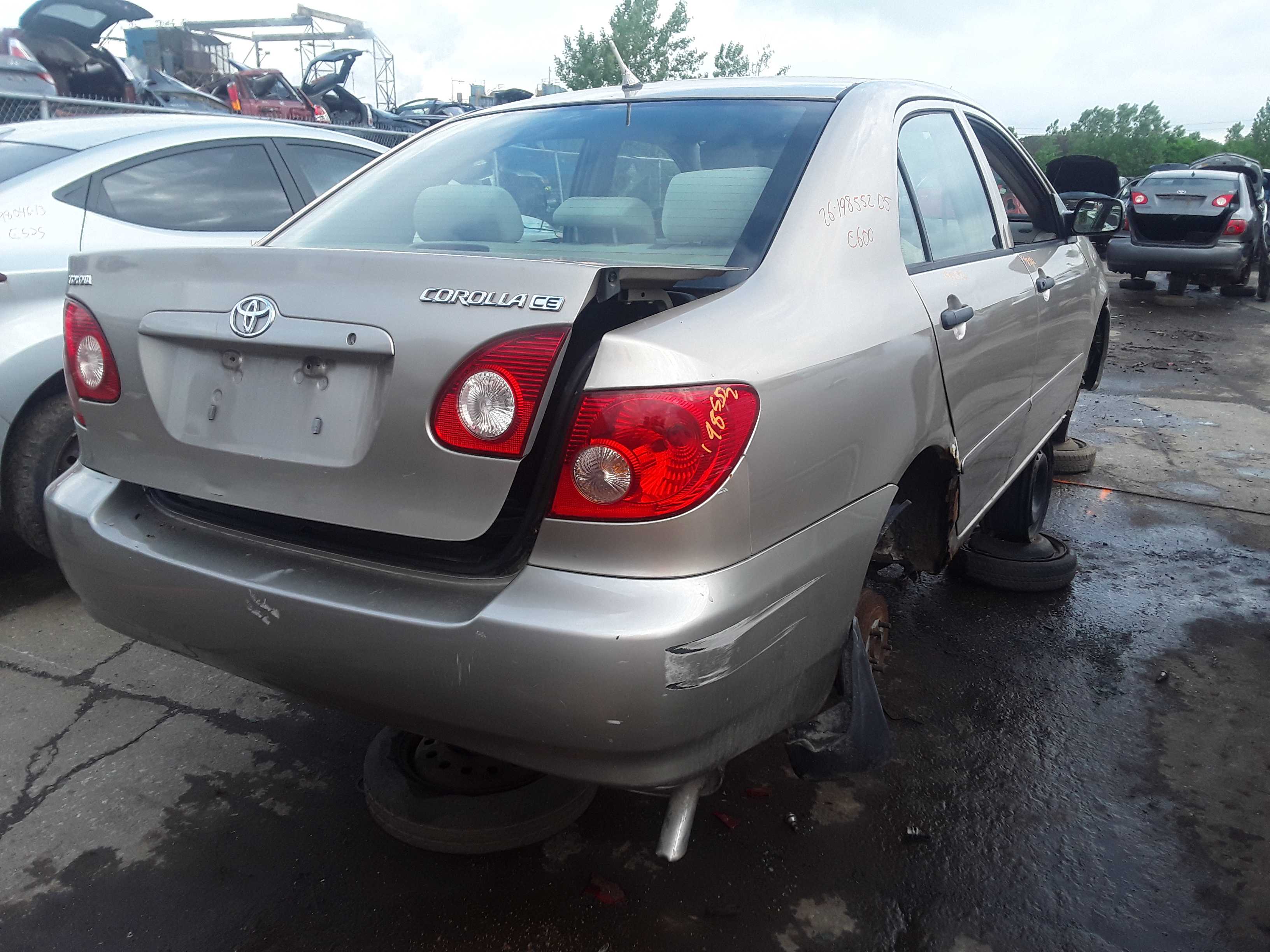 TOYOTA COROLLA 2005