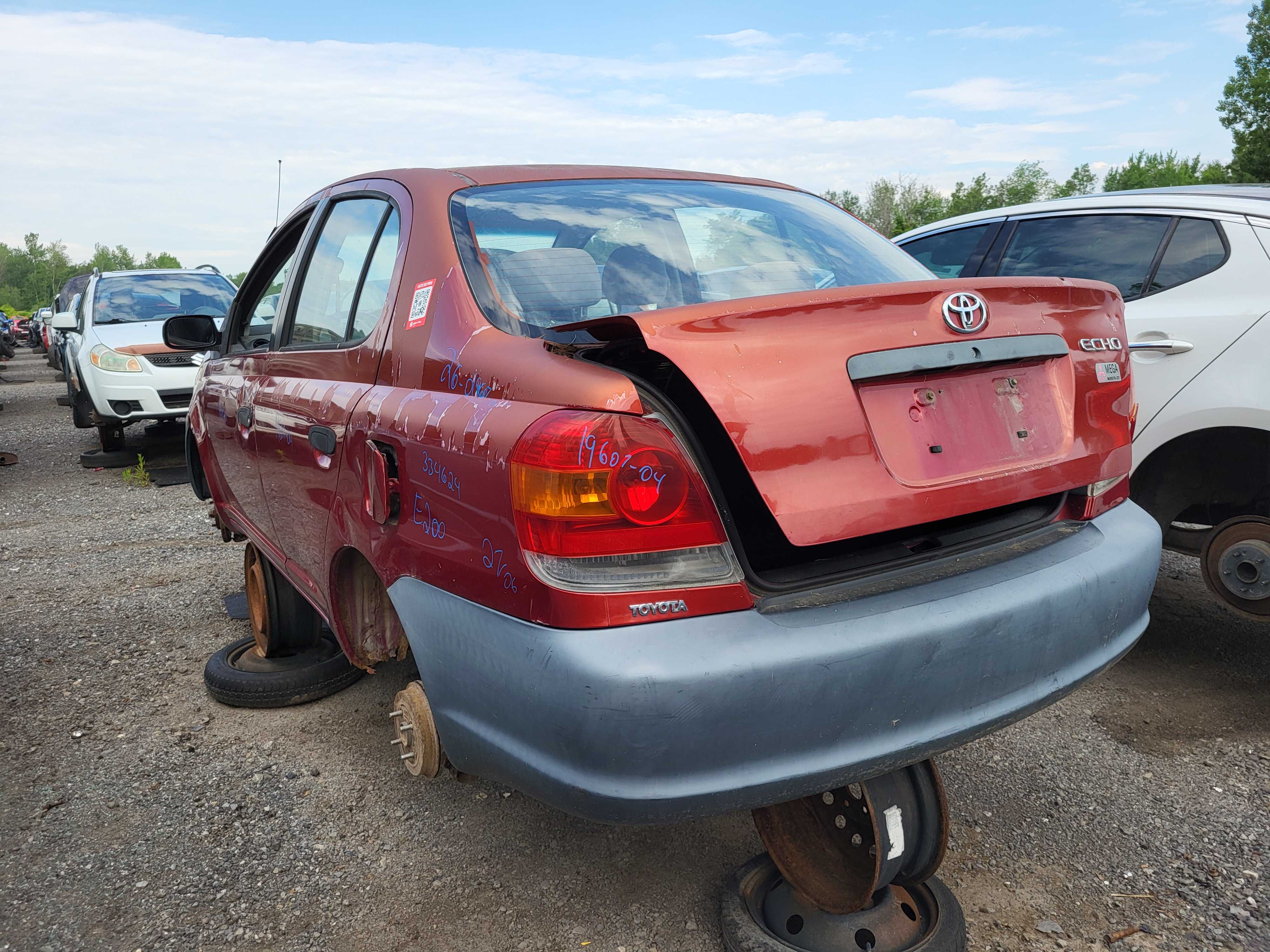 TOYOTA ECHO 2004