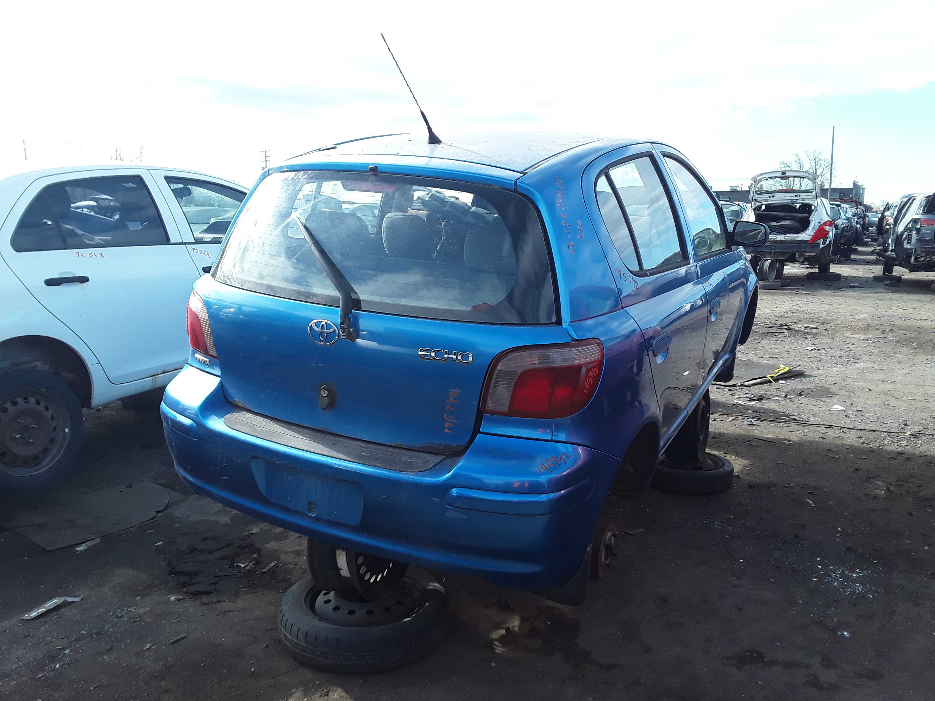 TOYOTA ECHO 2005