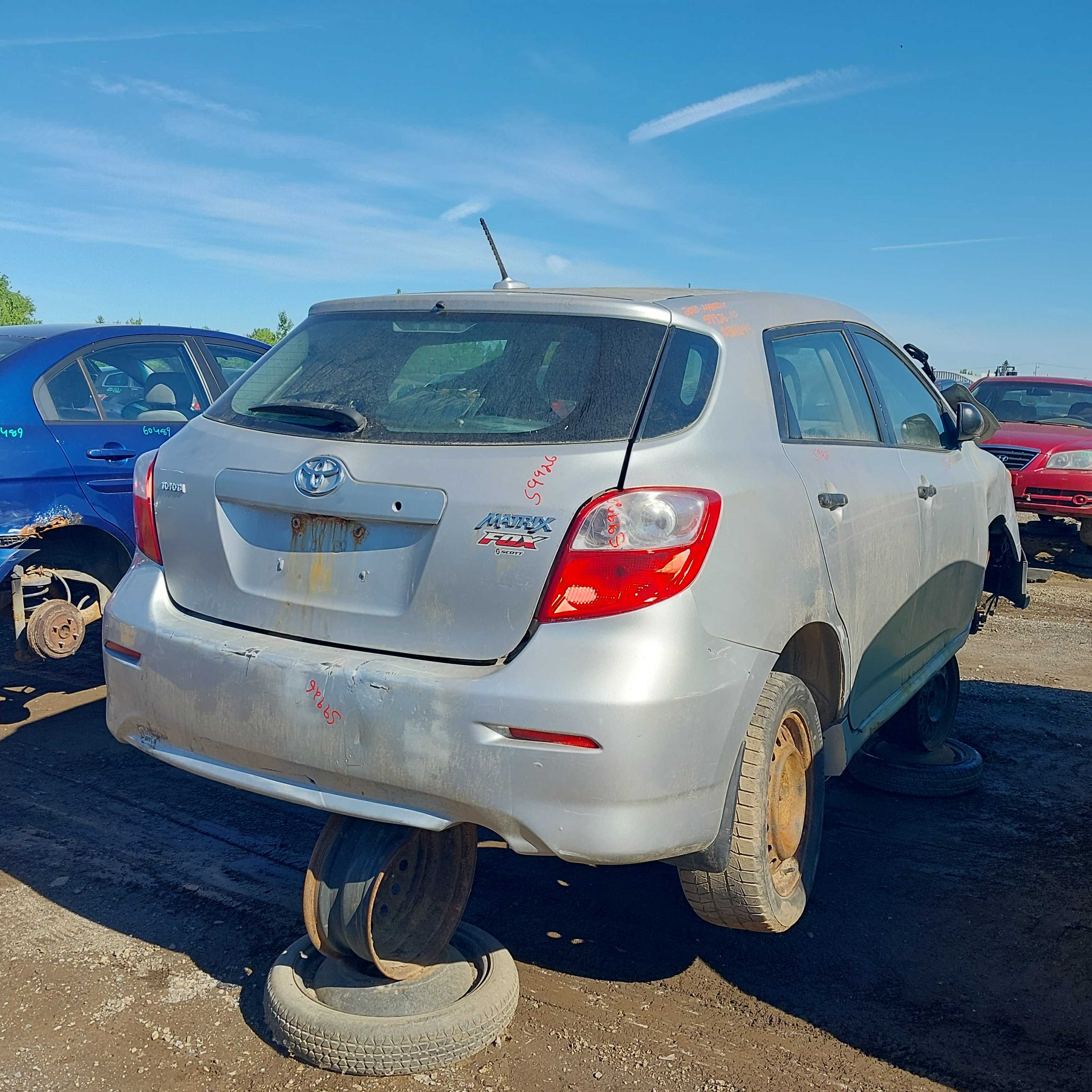 TOYOTA MATRIX 2010
