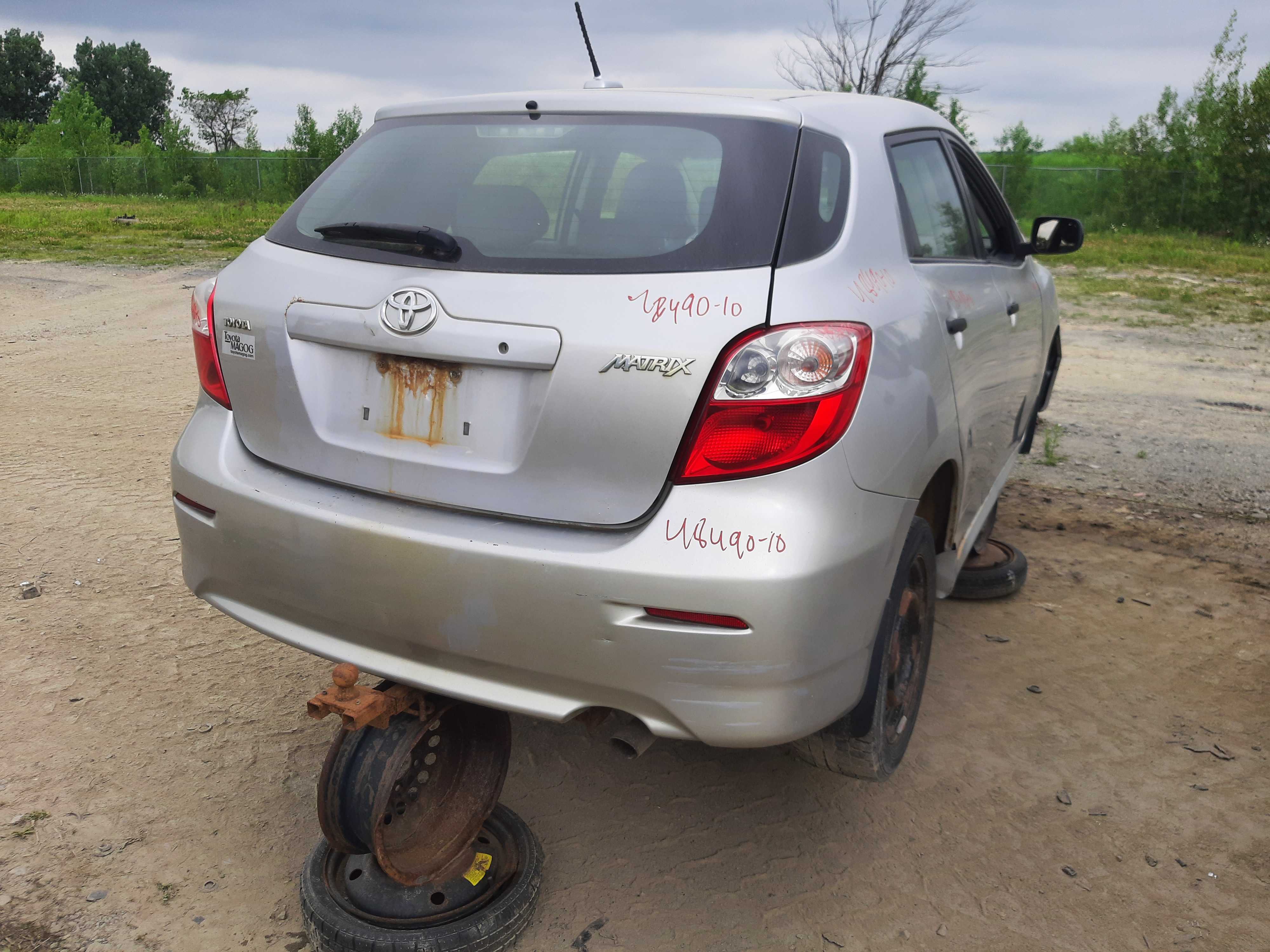 TOYOTA MATRIX 2010