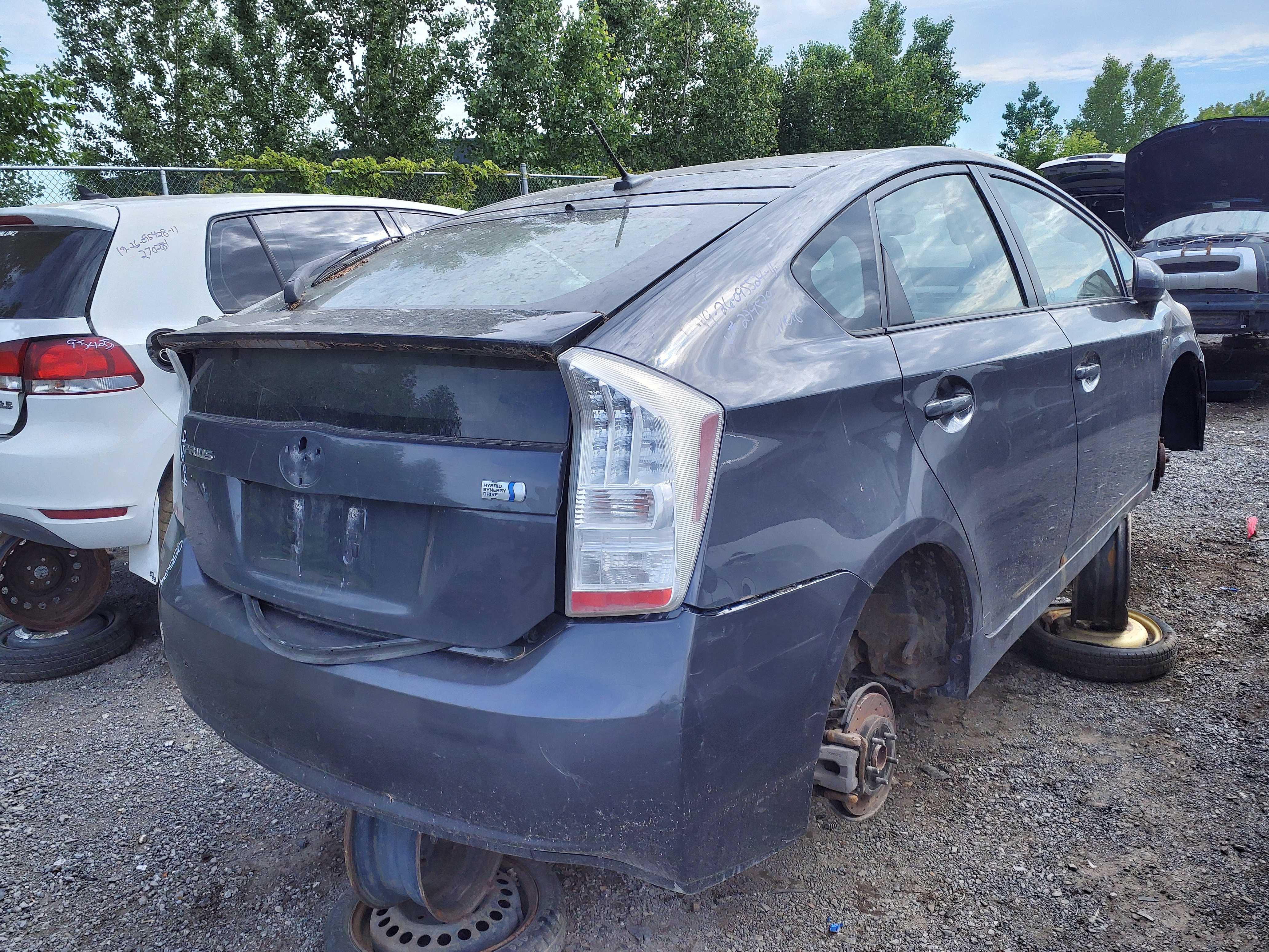 TOYOTA PRIUS 2011