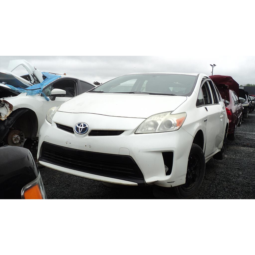 TOYOTA PRIUS 2012
