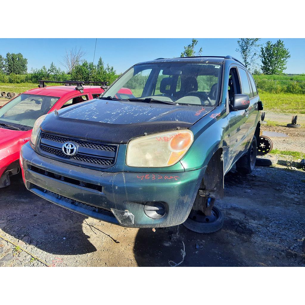 TOYOTA RAV4 2005