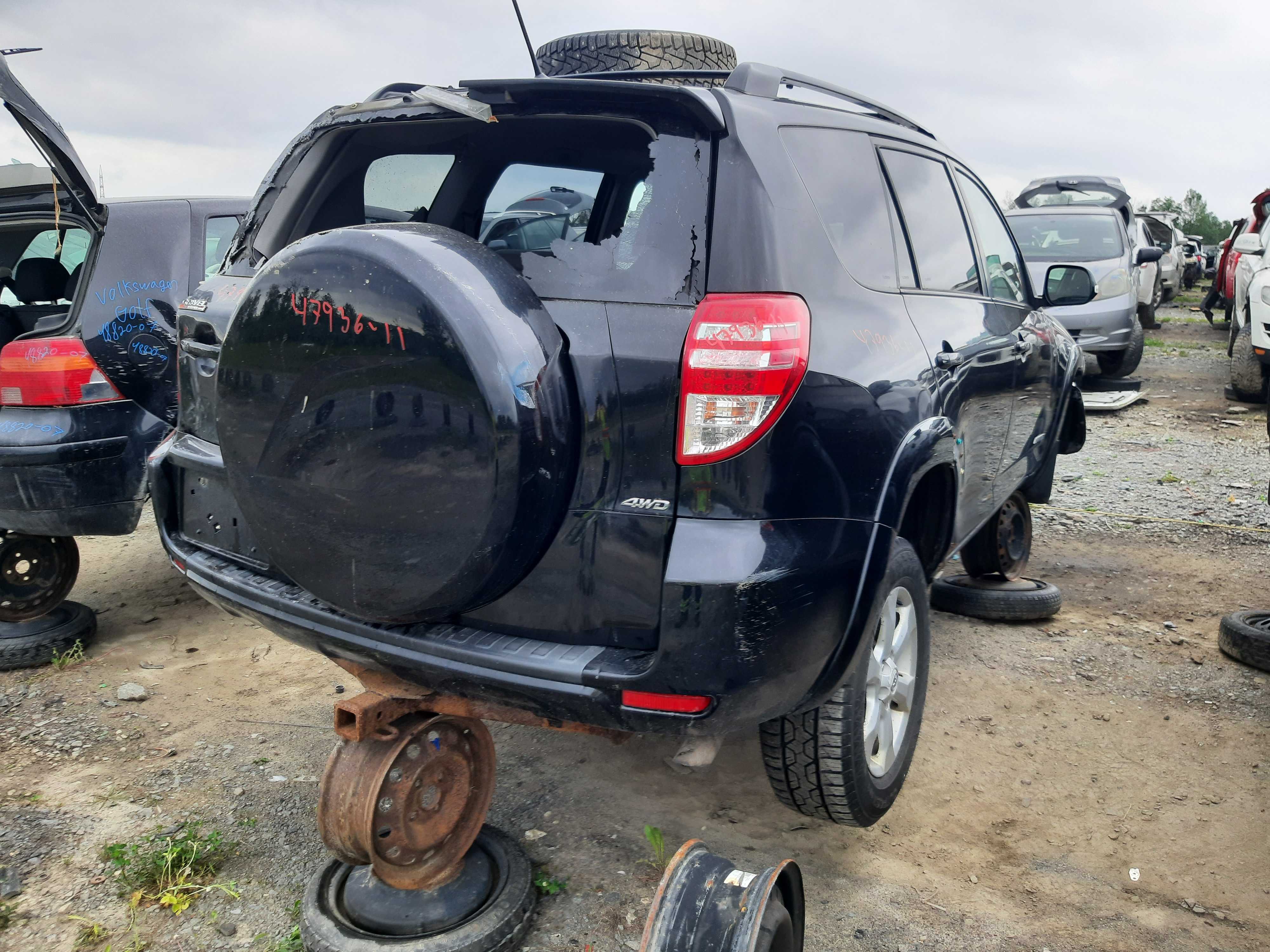 TOYOTA RAV4 2011