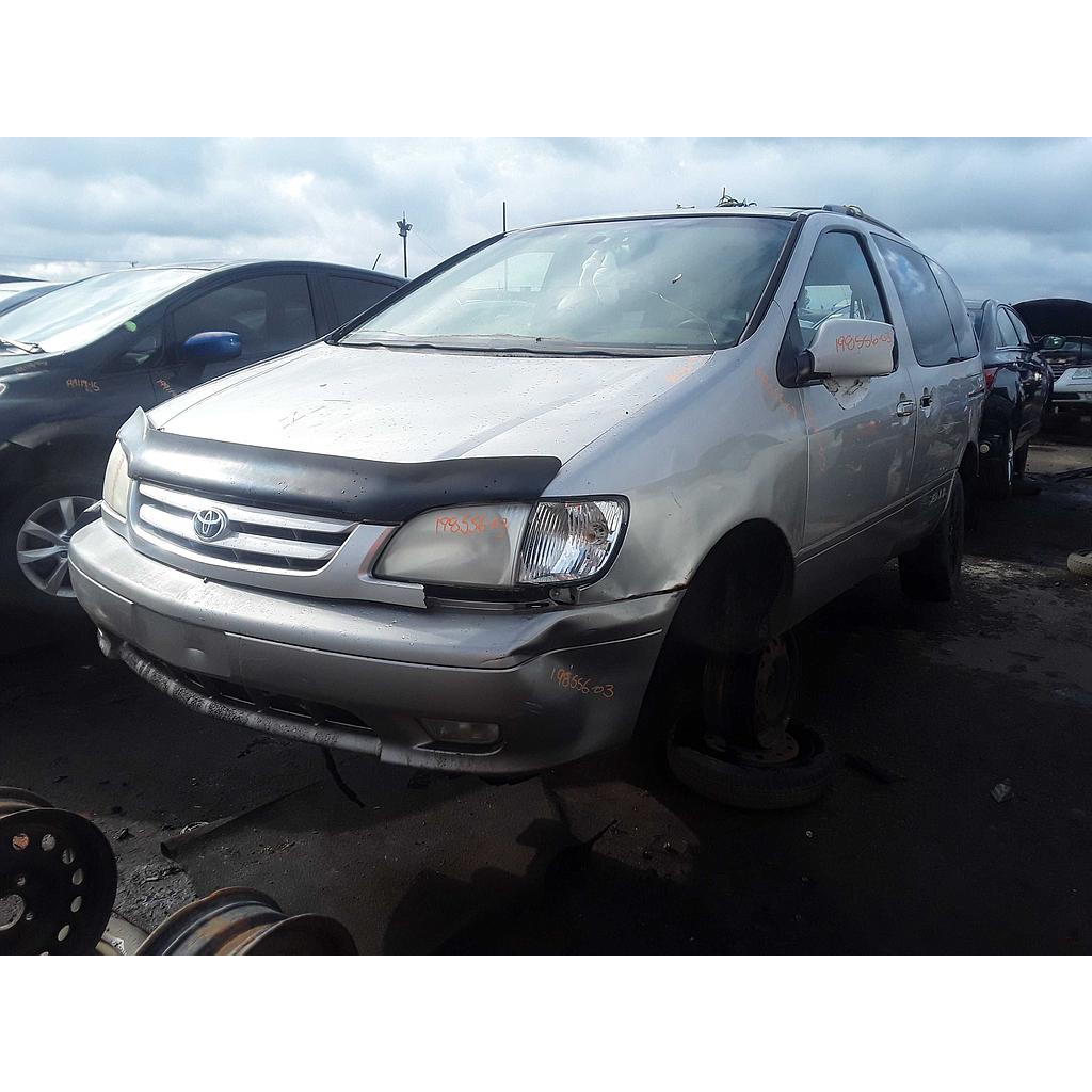 TOYOTA SIENNA 2003