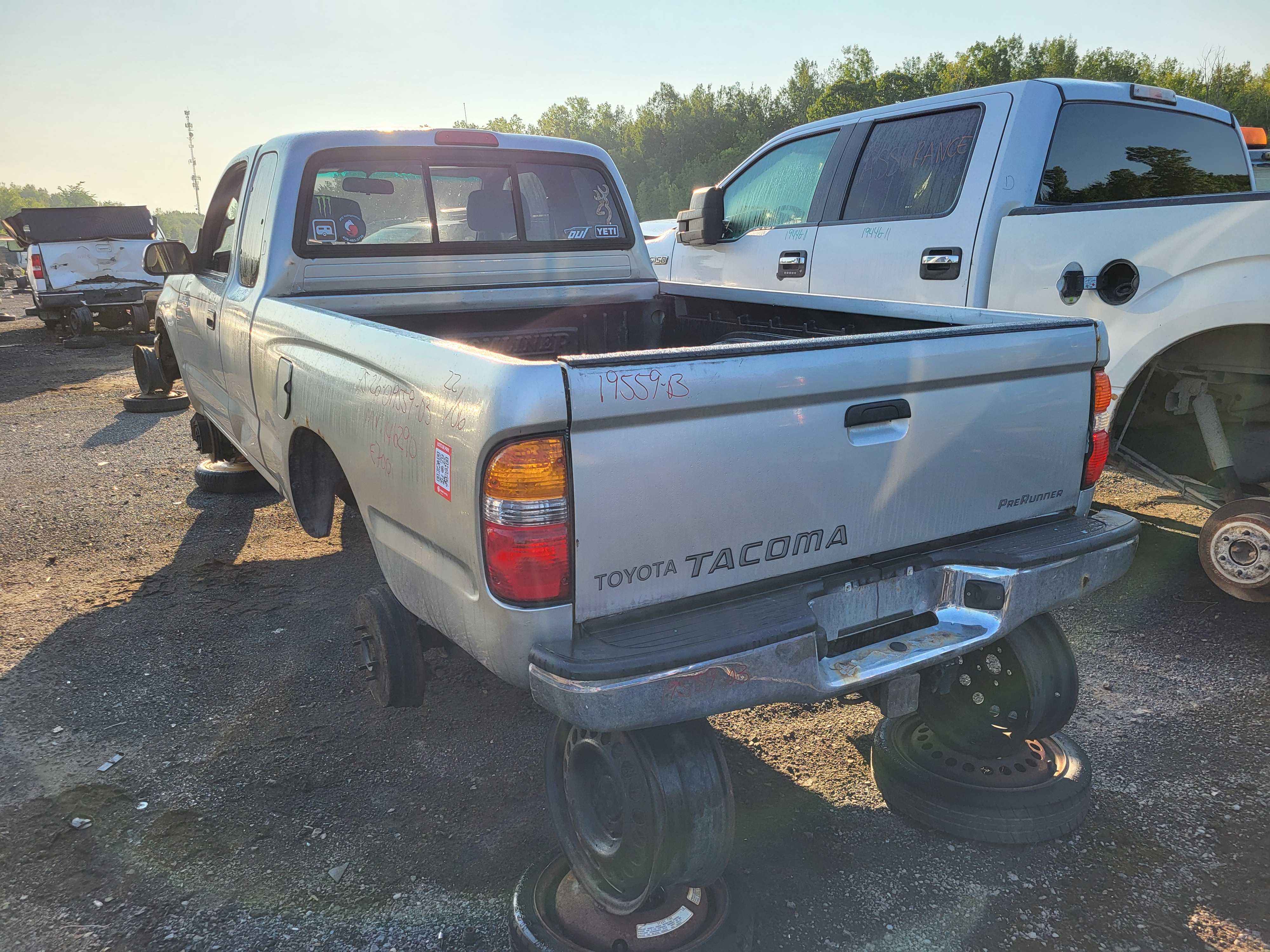 TOYOTA TACOMA 2003