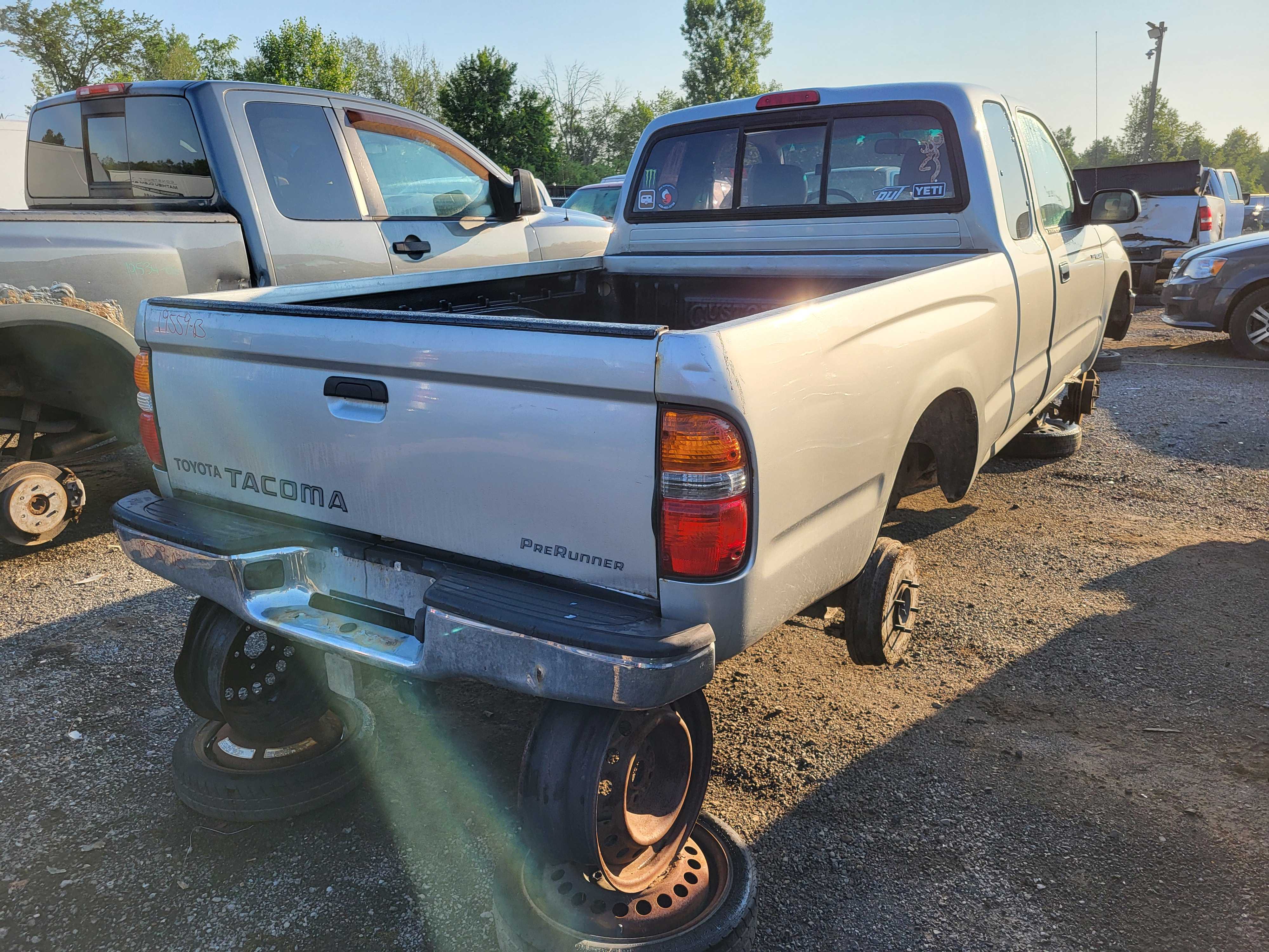 TOYOTA TACOMA 2003
