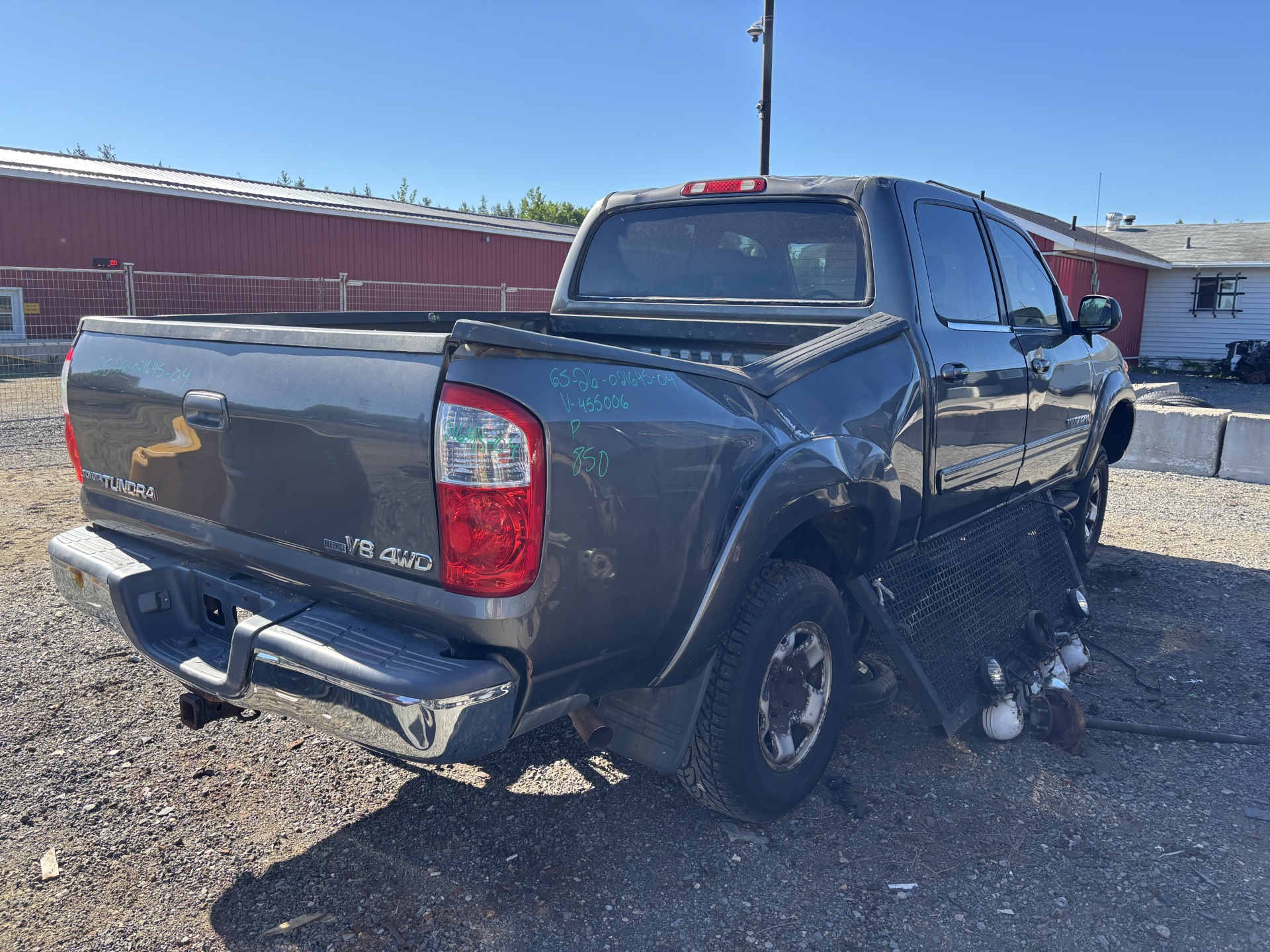 TOYOTA TUNDRA 2004