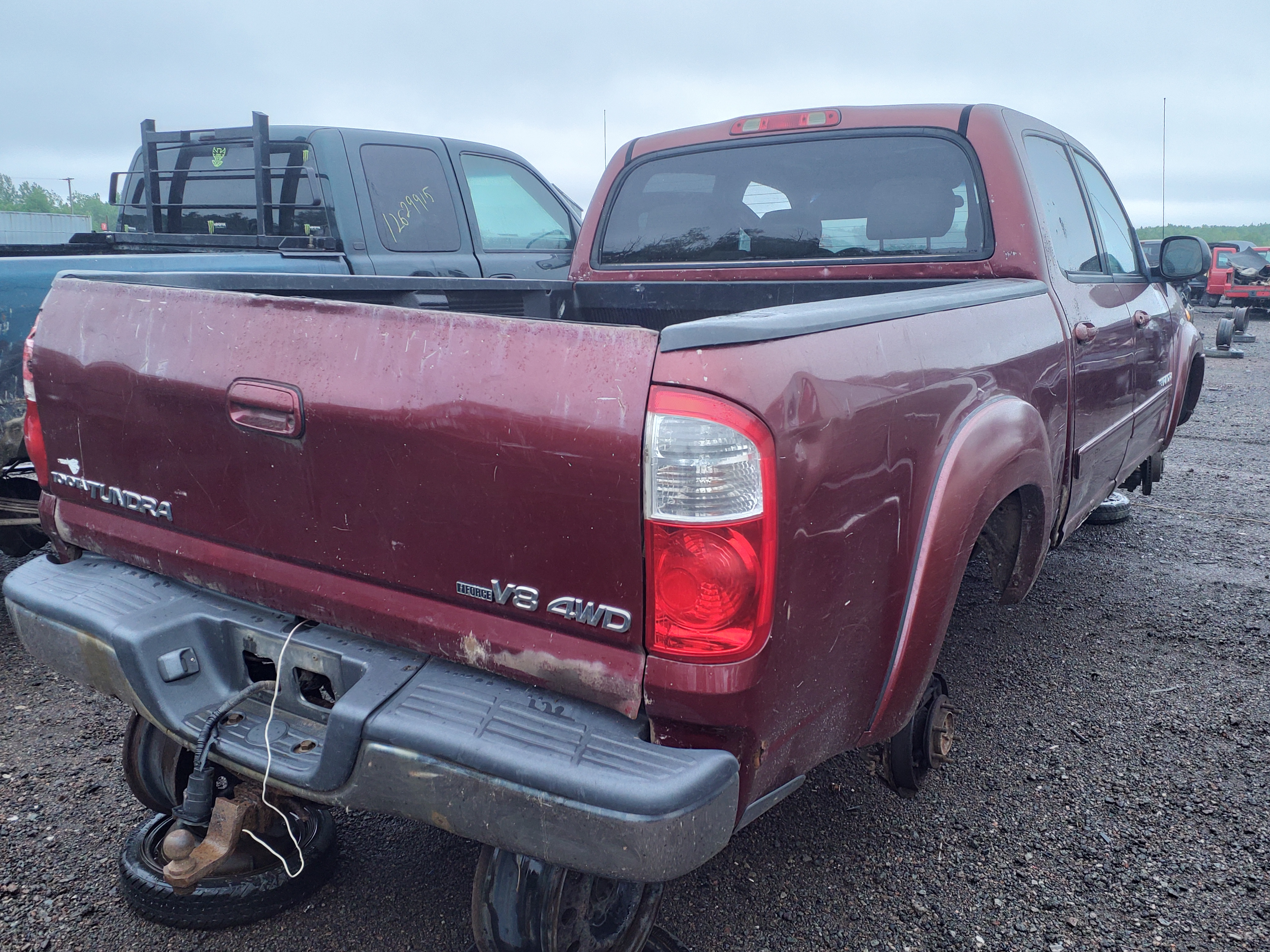 TOYOTA TUNDRA 2004
