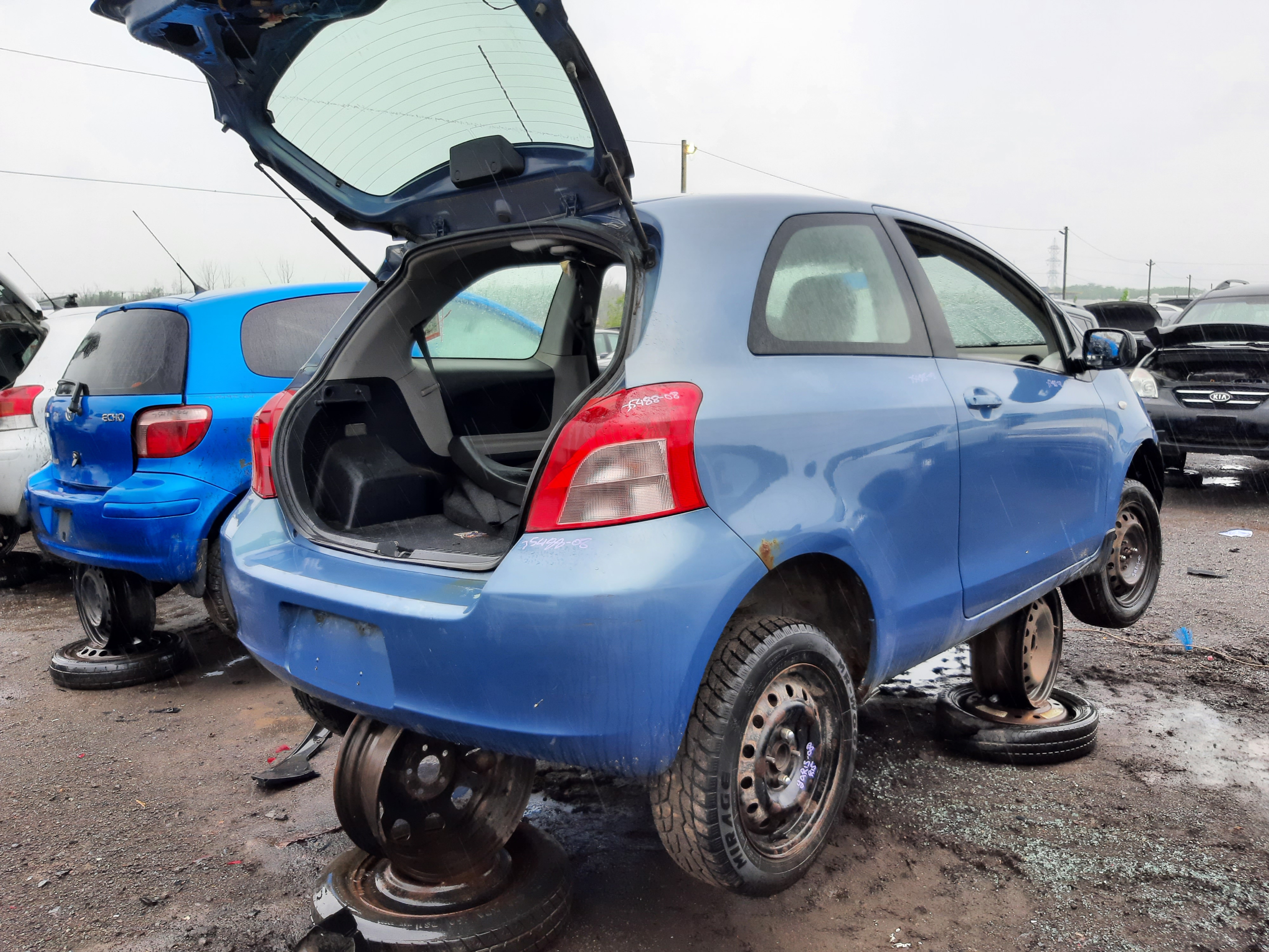 TOYOTA YARIS 2008