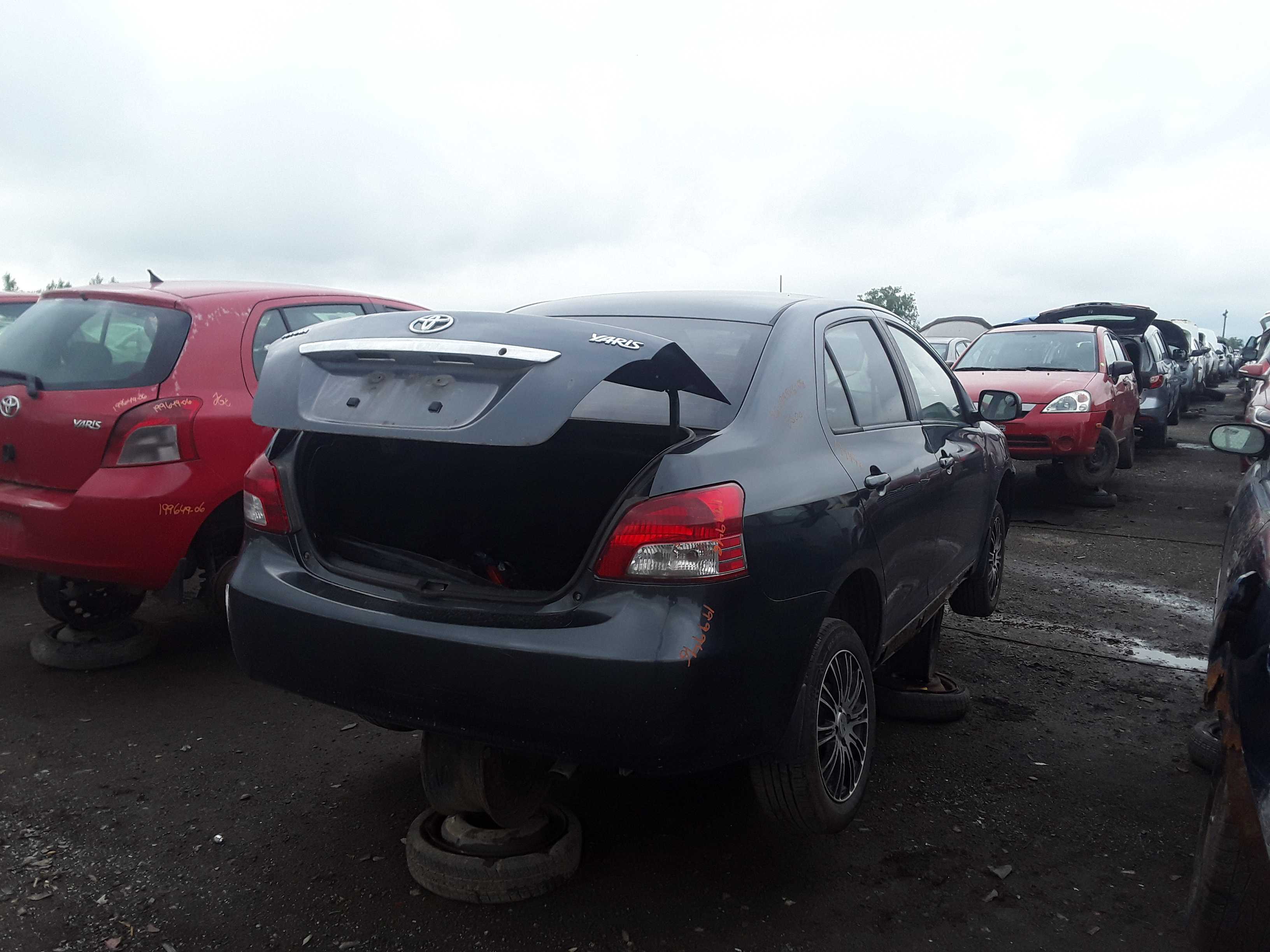 TOYOTA YARIS 2008