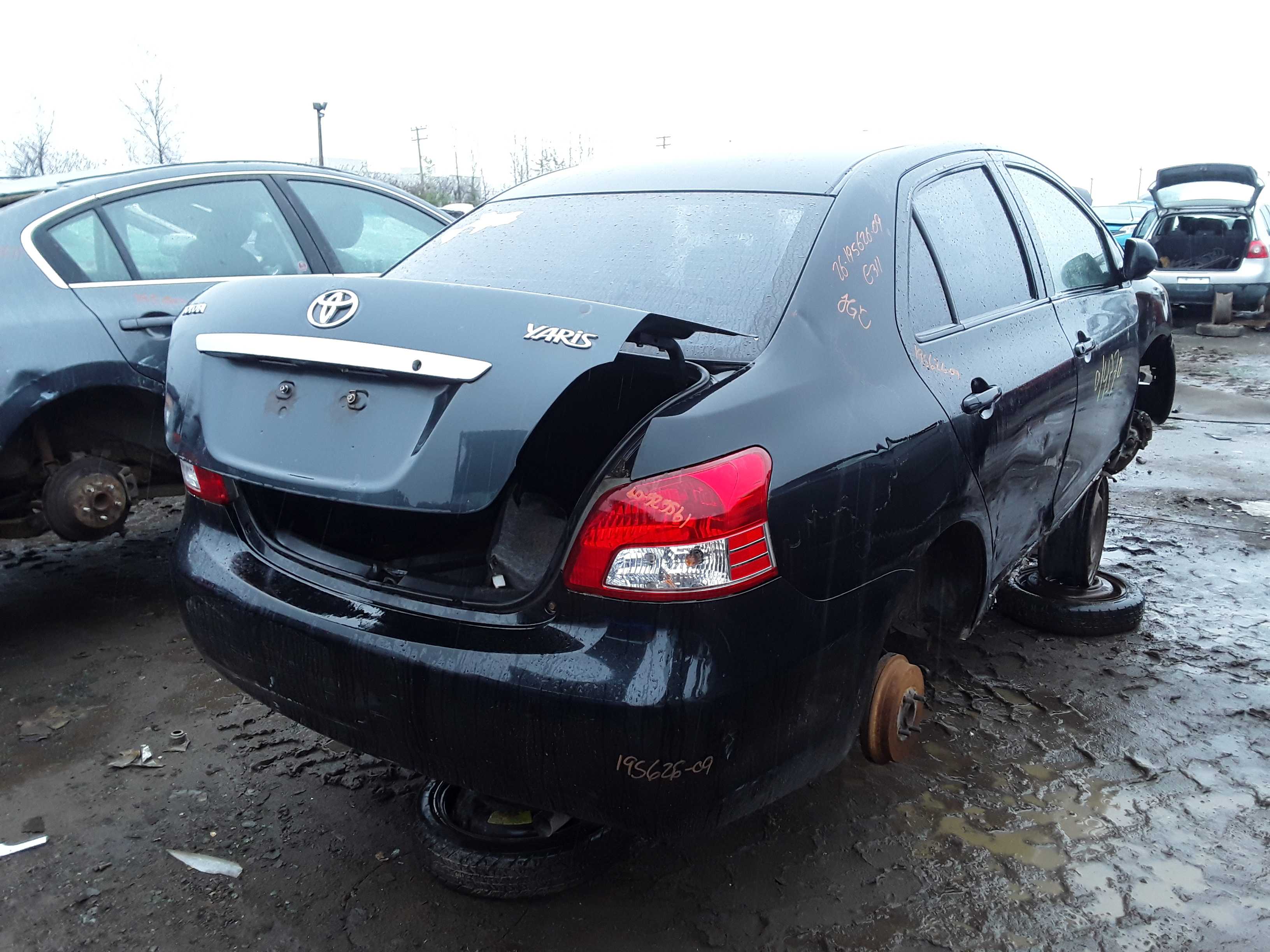 TOYOTA YARIS 2009
