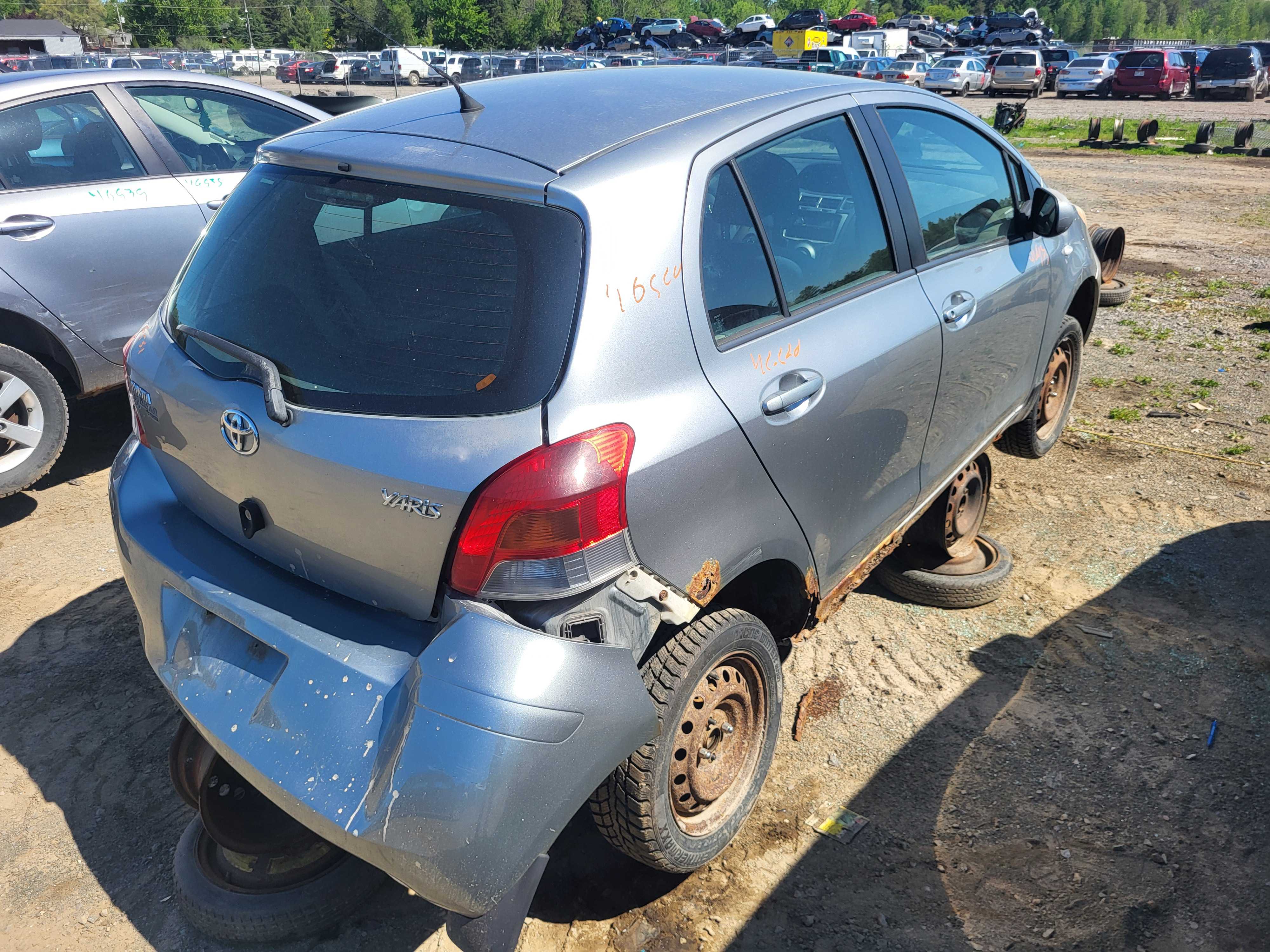 TOYOTA YARIS 2009