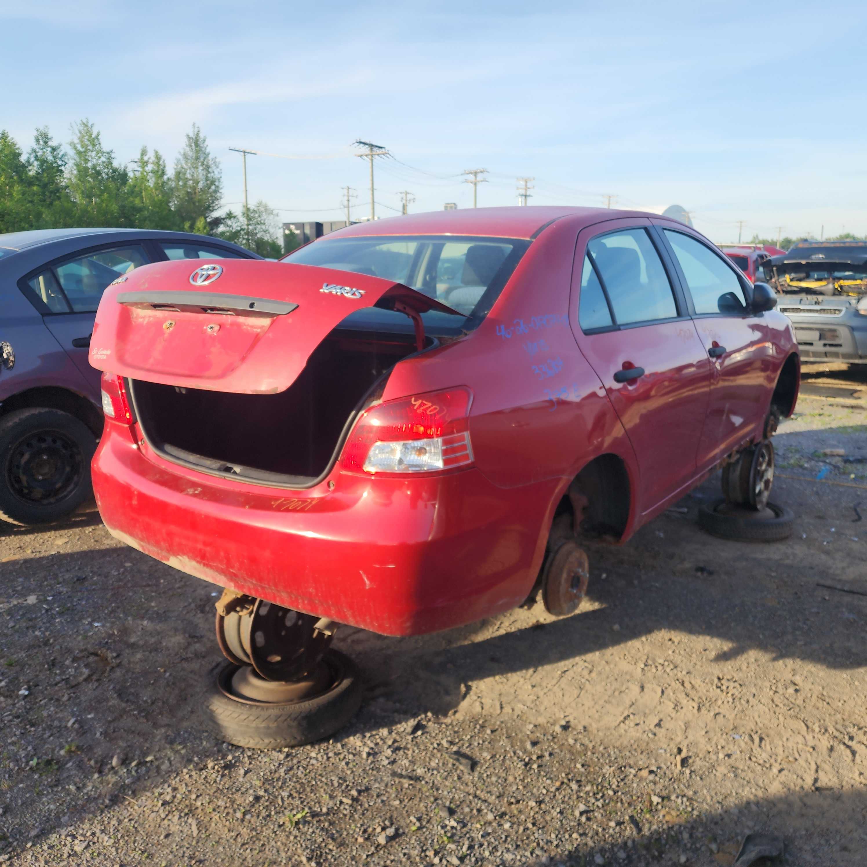 TOYOTA YARIS 2009