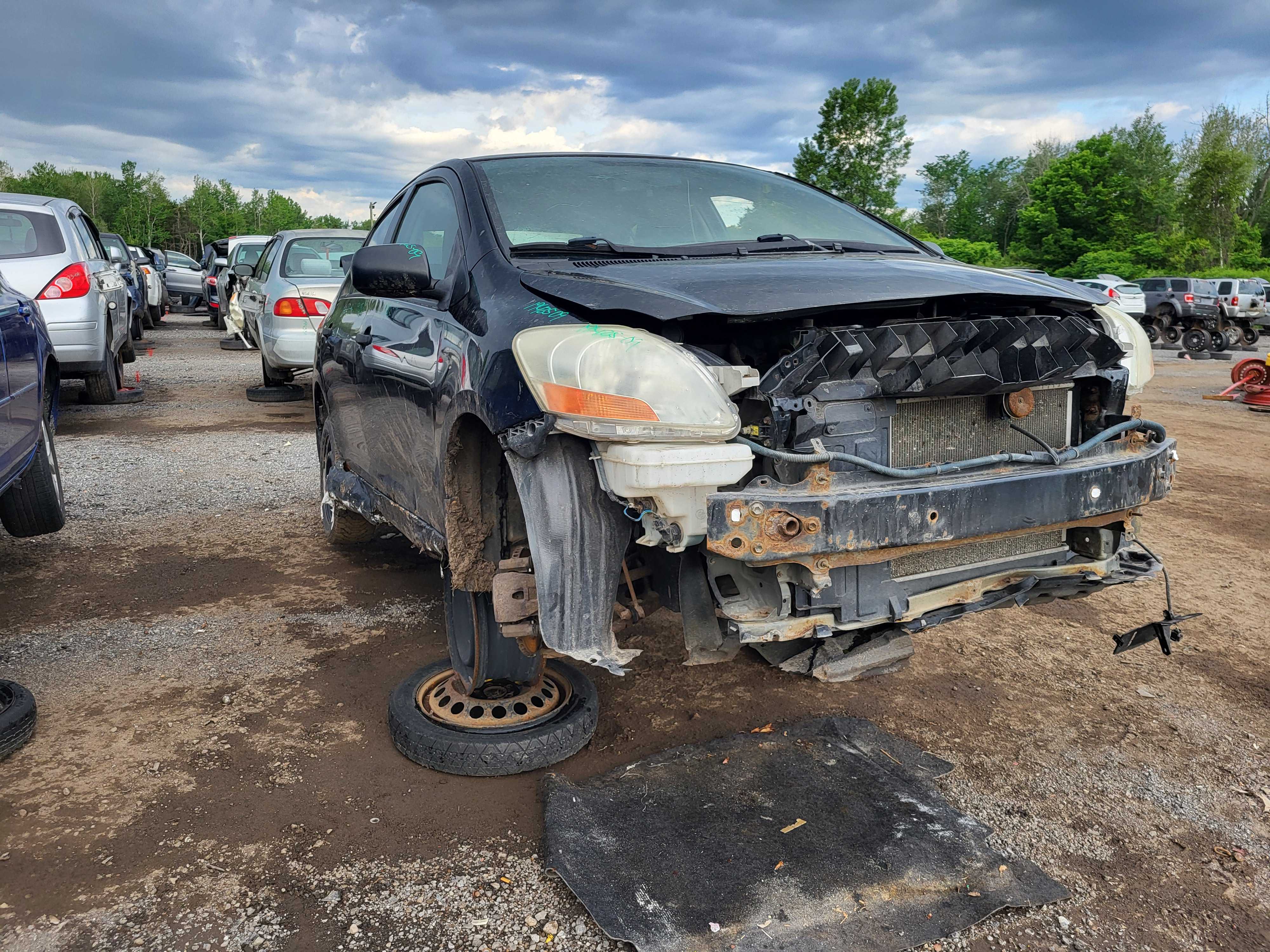 TOYOTA YARIS 2009