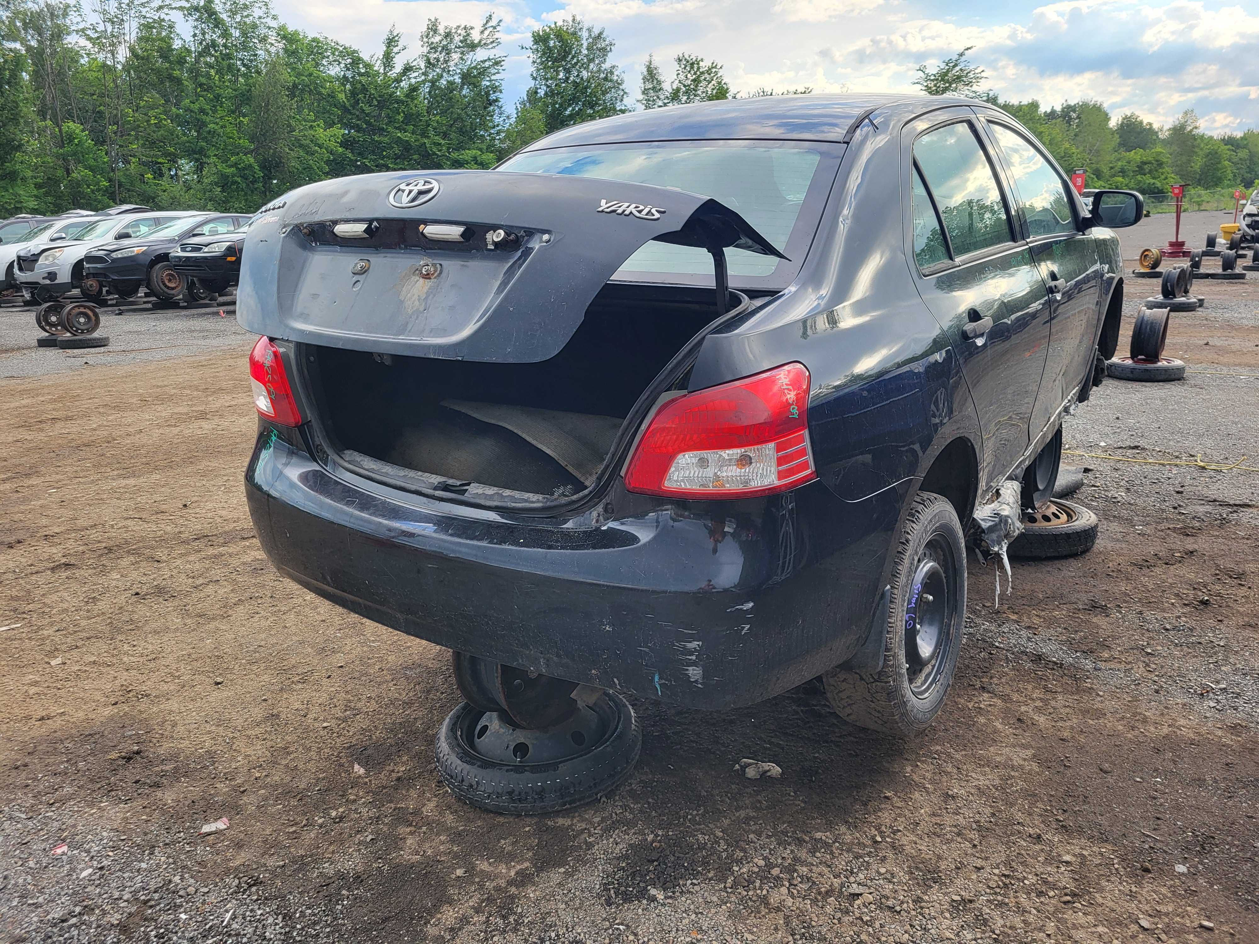 TOYOTA YARIS 2009