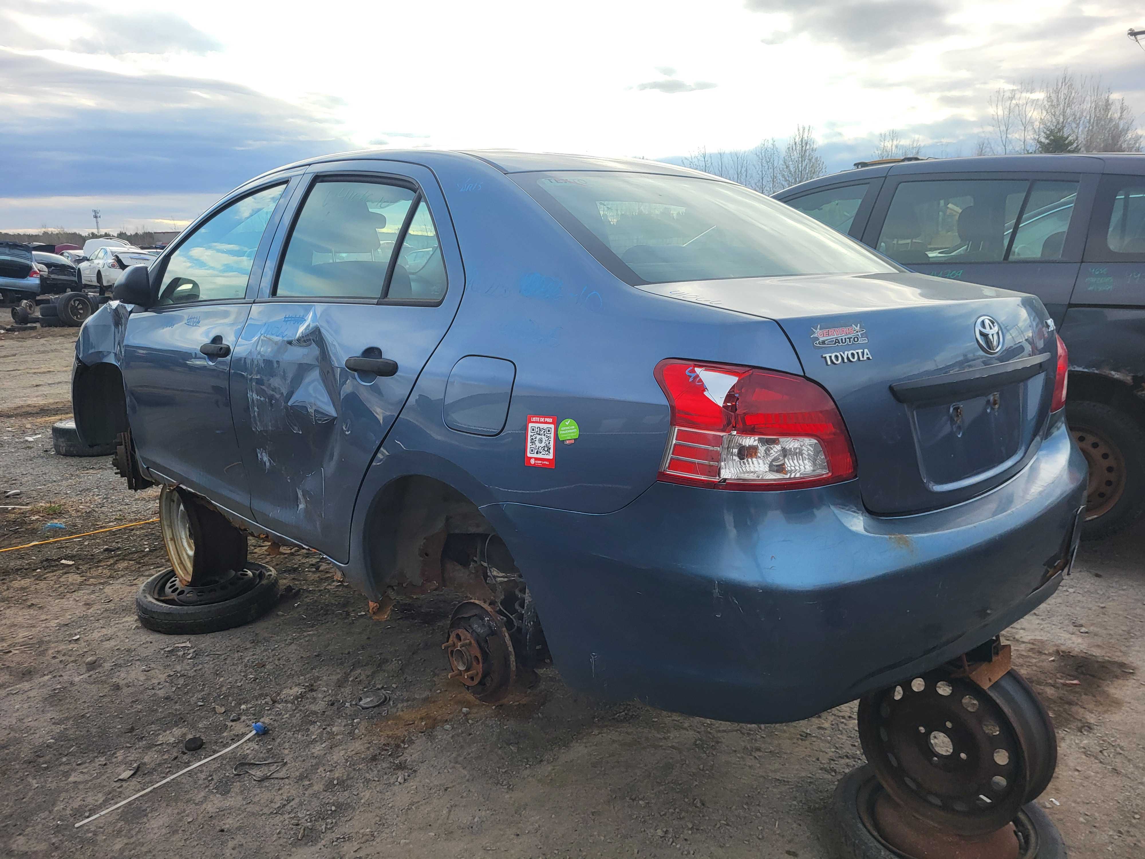 TOYOTA YARIS 2010