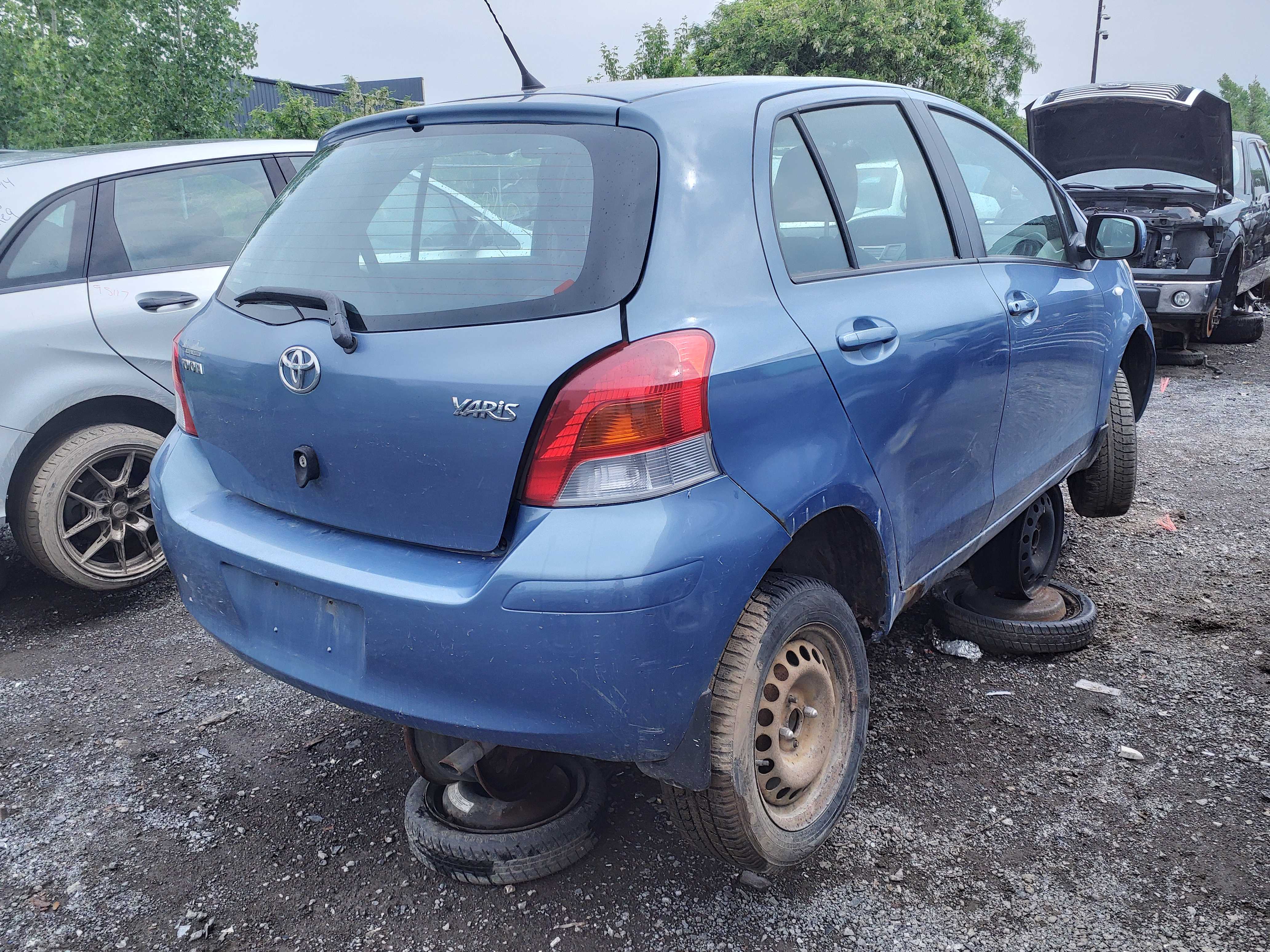 TOYOTA YARIS 2010