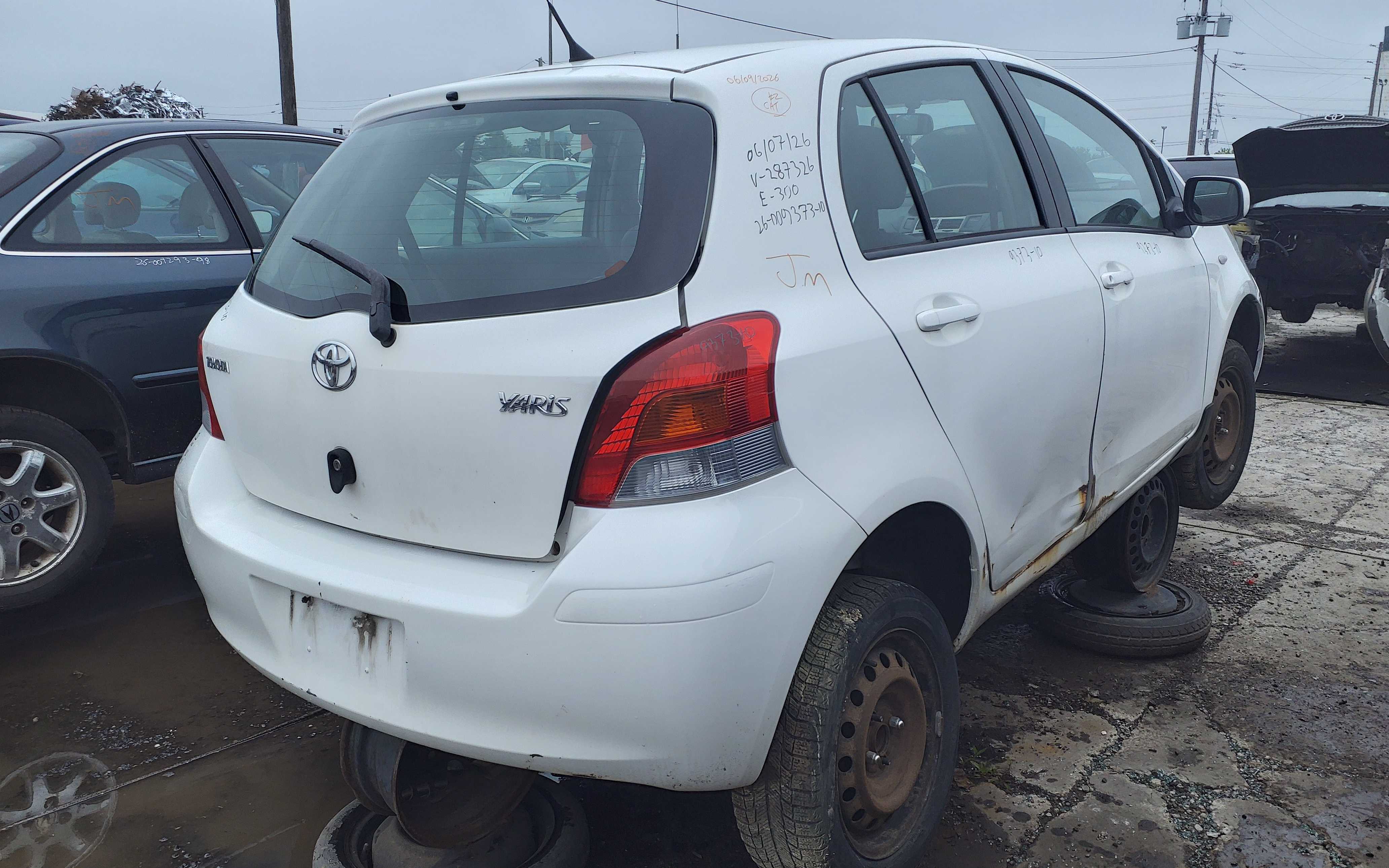 TOYOTA YARIS 2010