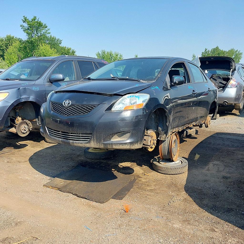 TOYOTA YARIS 2010