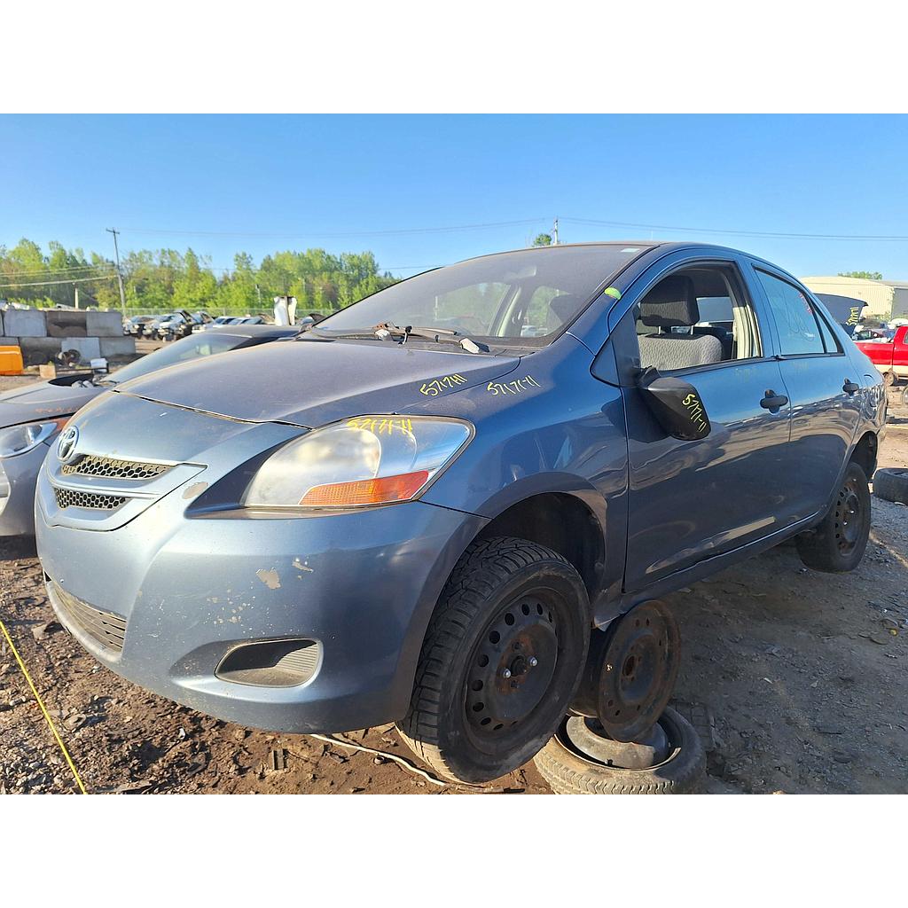 TOYOTA YARIS 2011