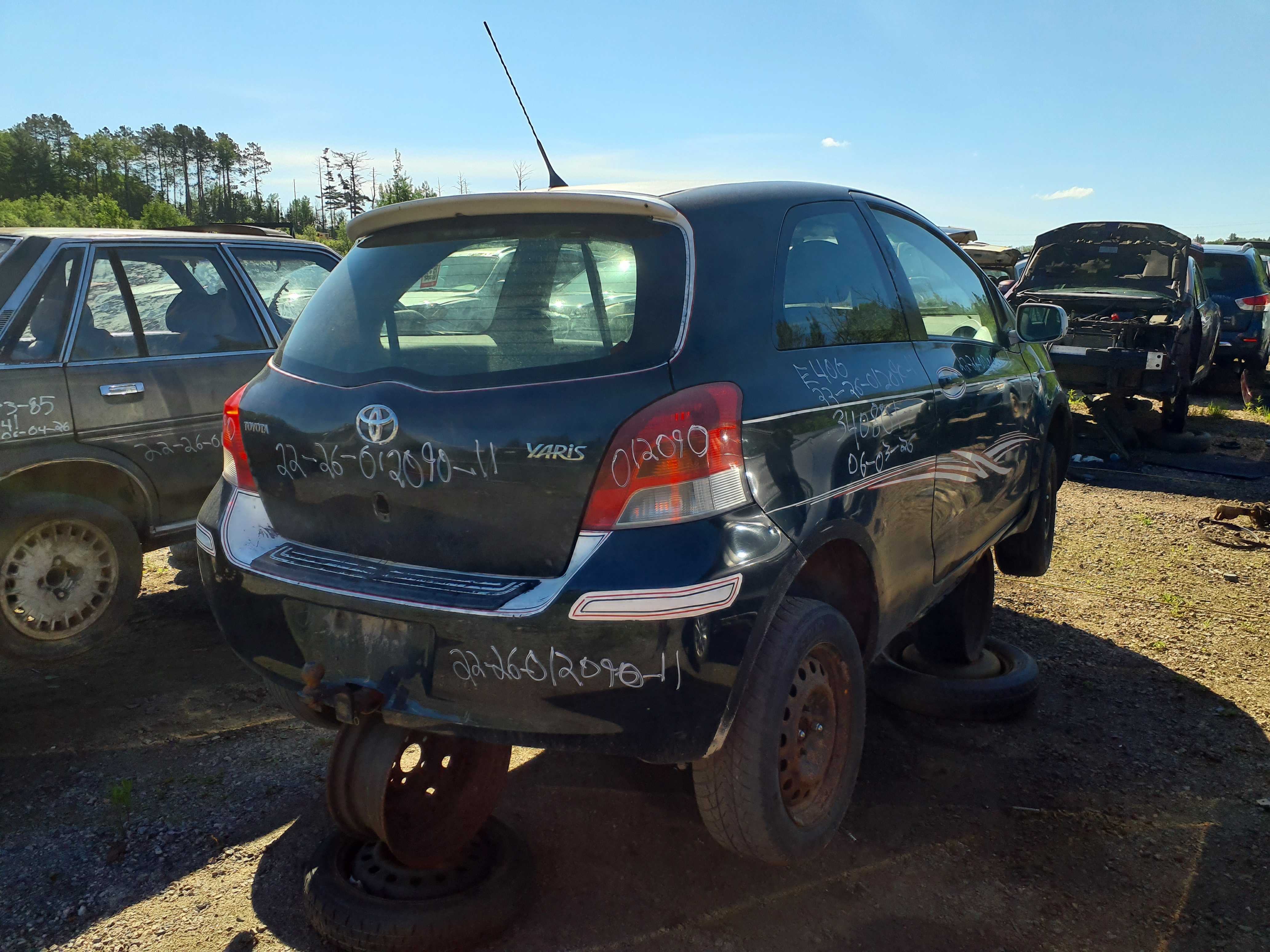 TOYOTA YARIS 2011