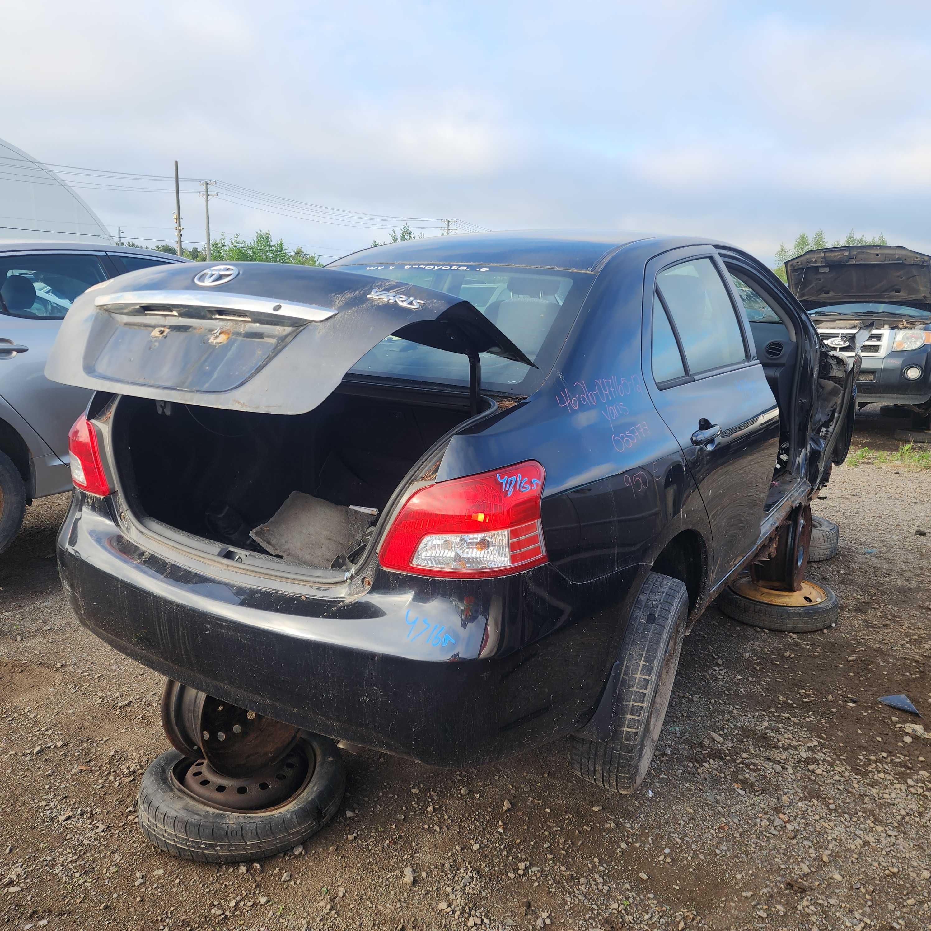 TOYOTA YARIS 2012