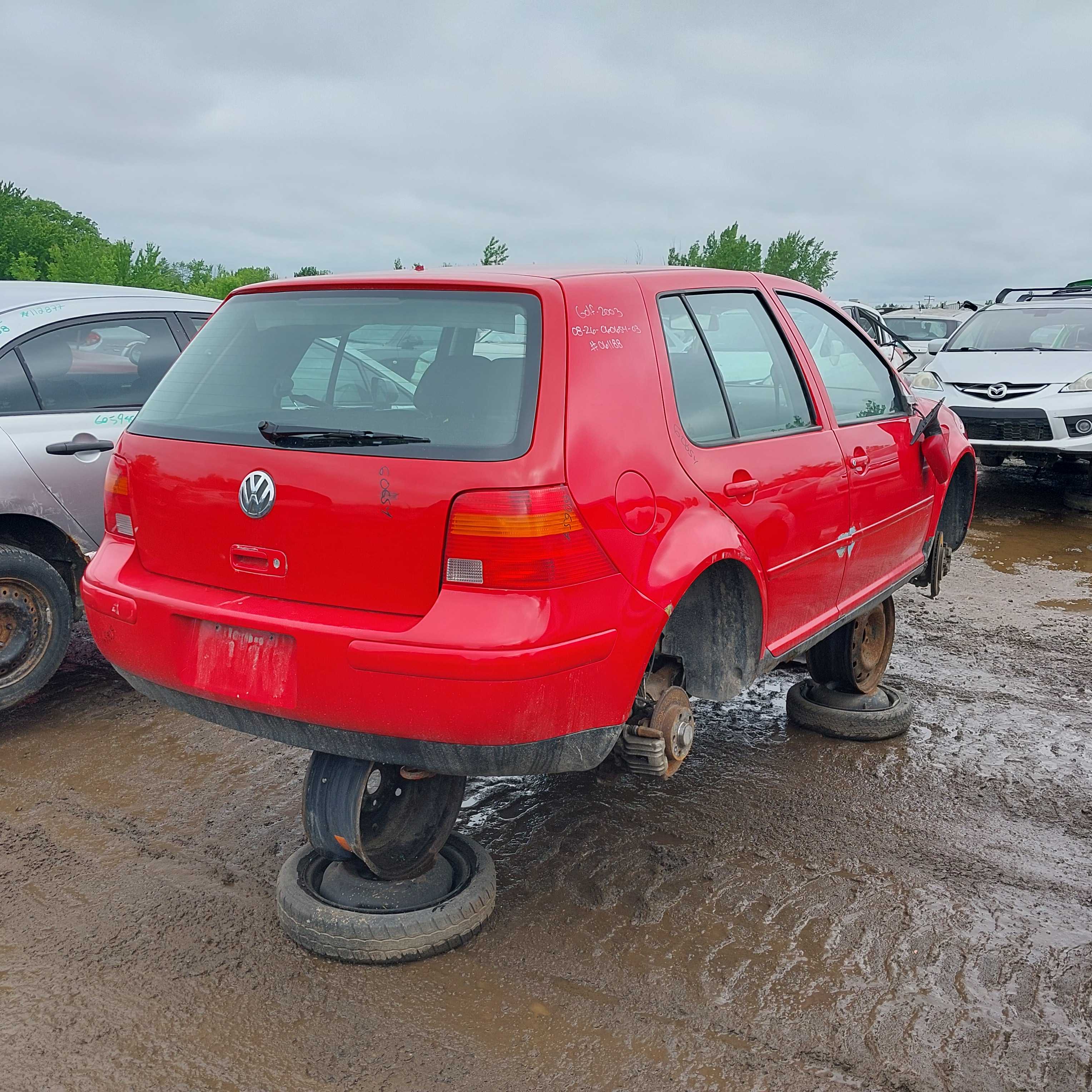 VOLKSWAGEN GOLF 2003