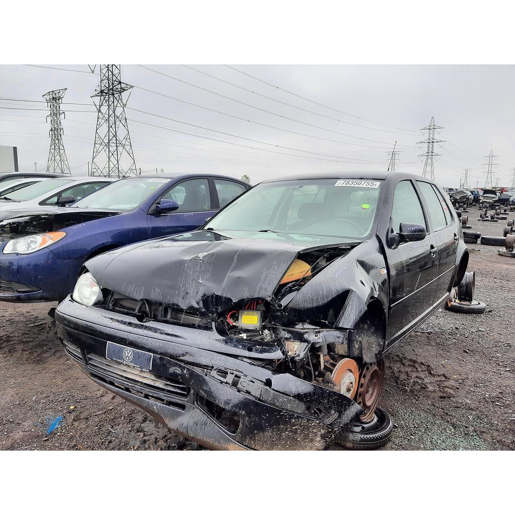 VOLKSWAGEN GOLF 2004