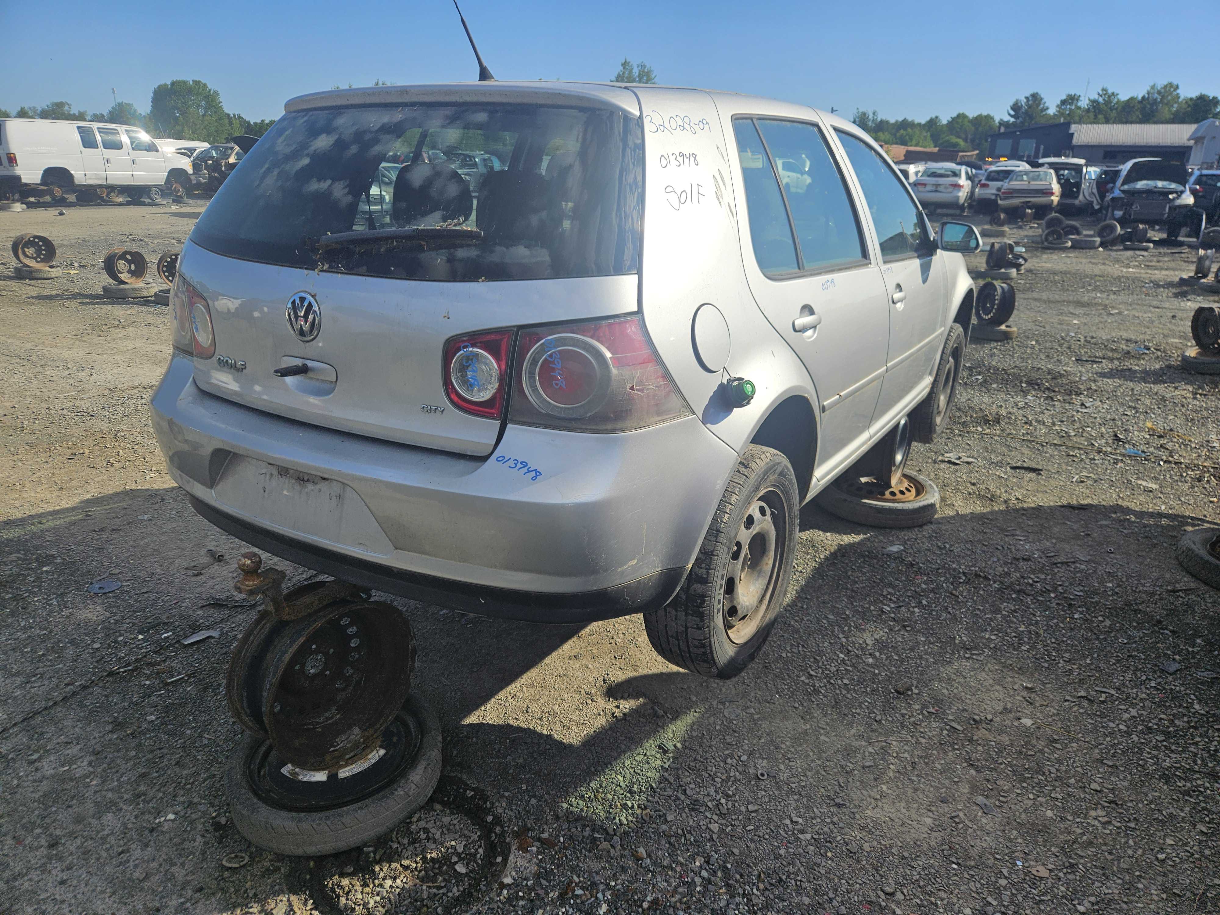 VOLKSWAGEN GOLF 2009