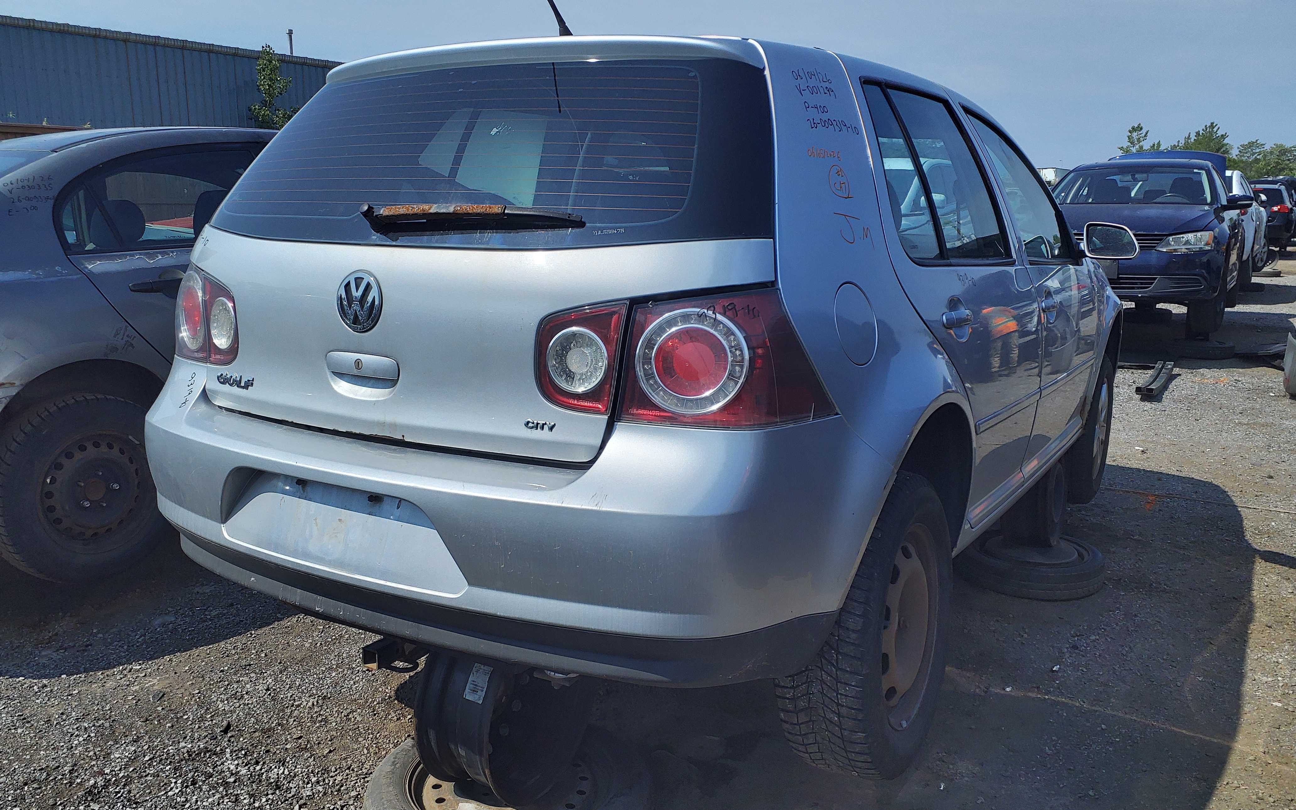 VOLKSWAGEN GOLF 2010