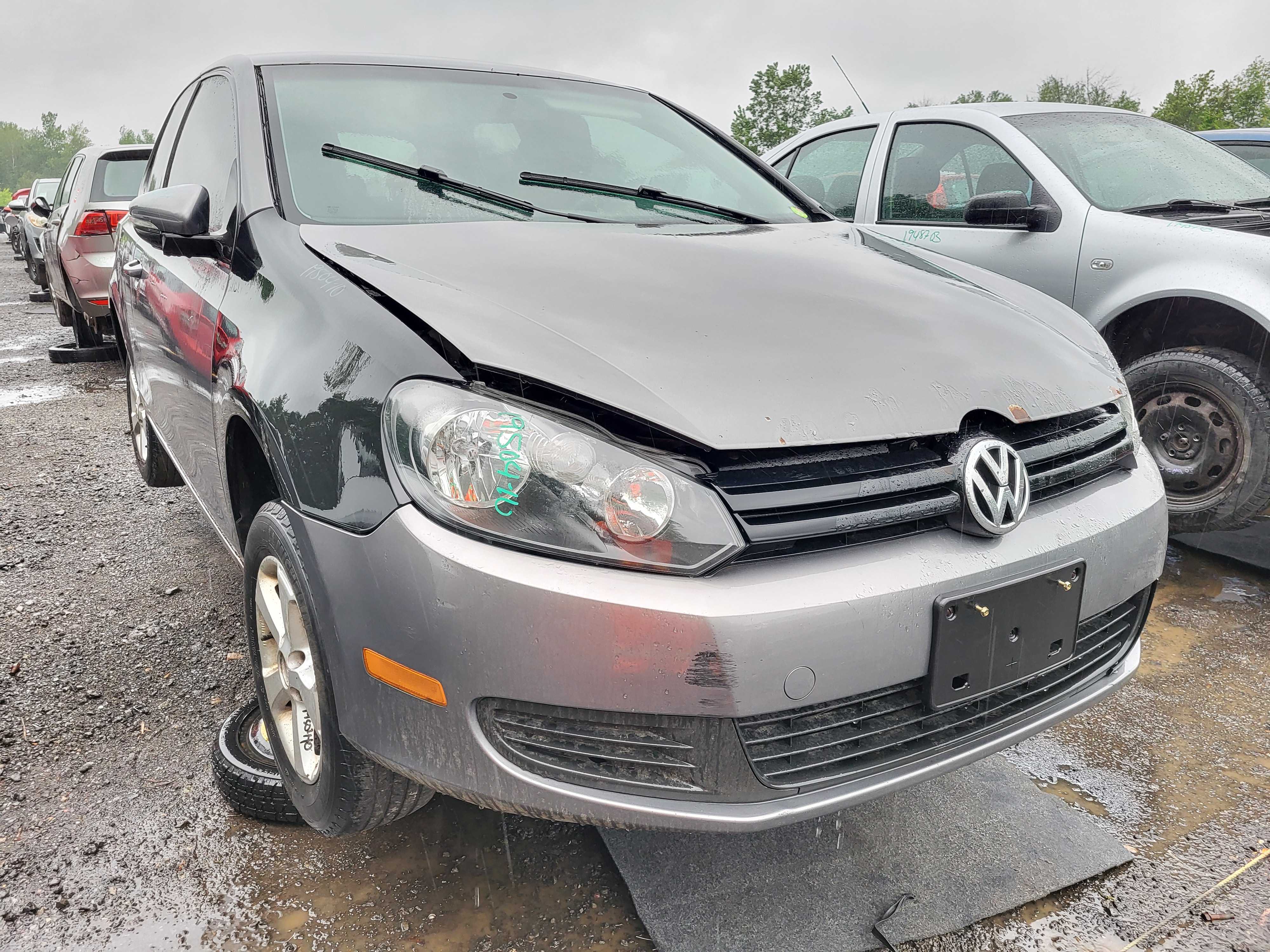 VOLKSWAGEN GOLF 2010
