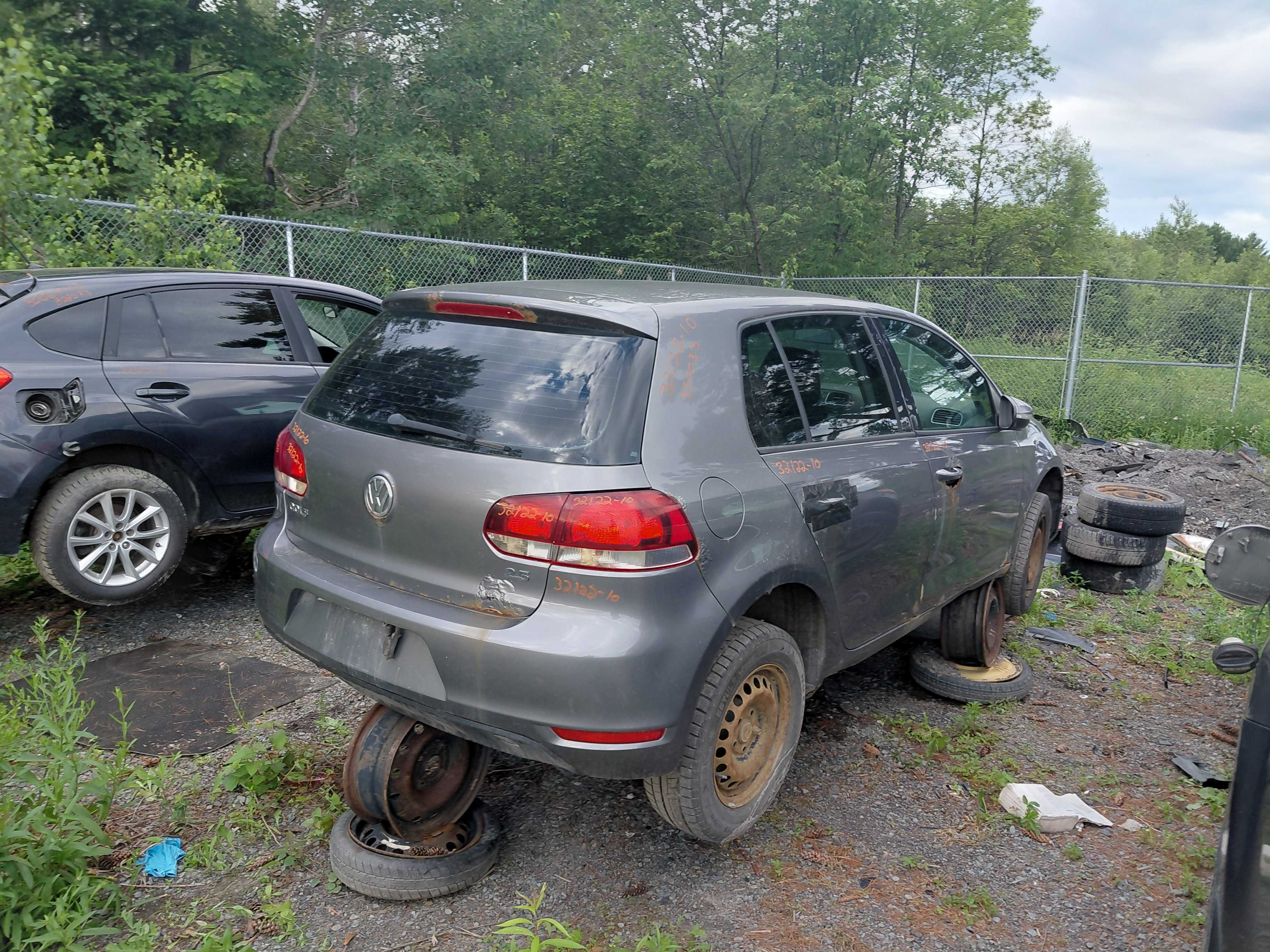 VOLKSWAGEN GOLF 2010